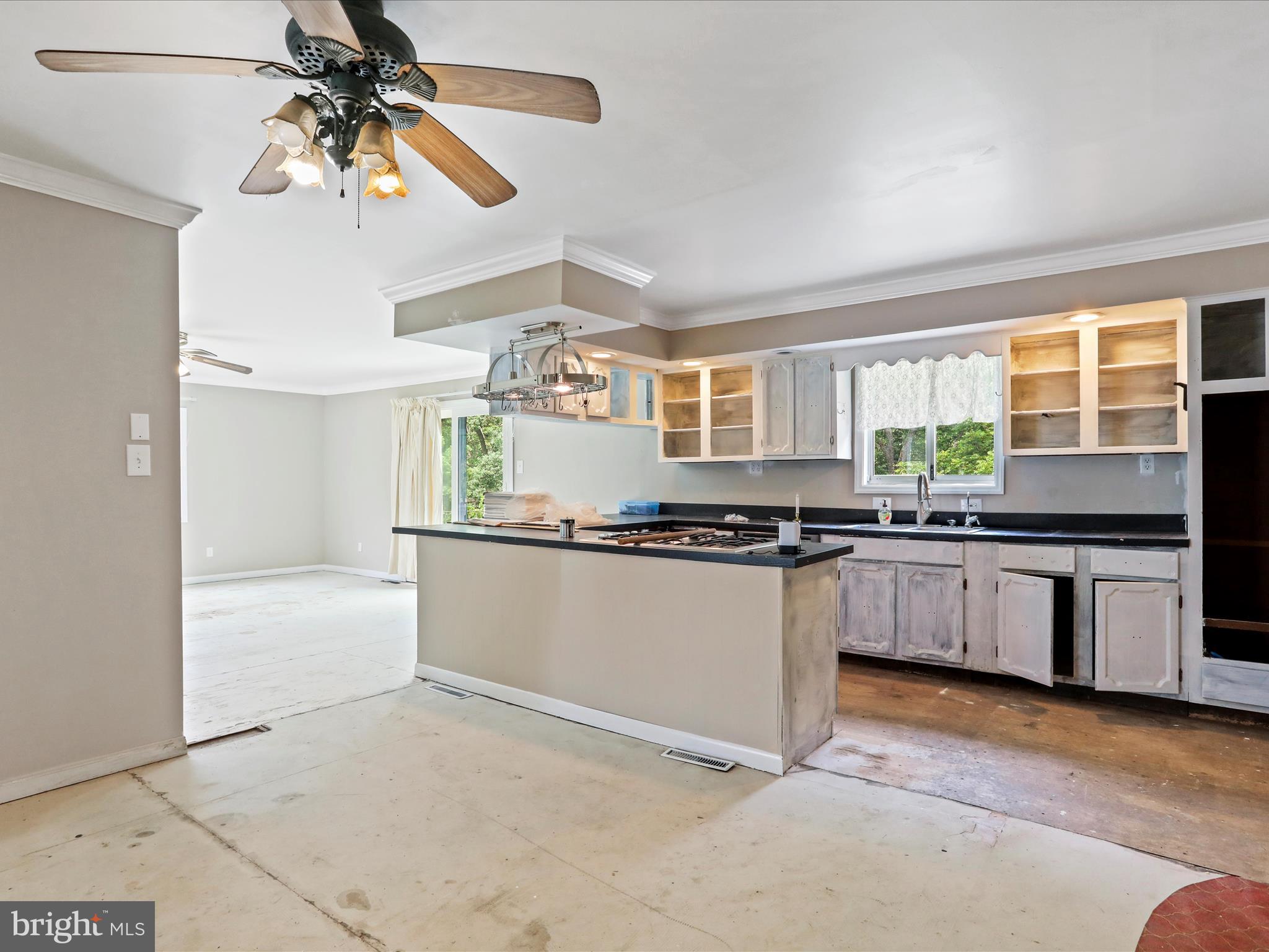 HIDDEN RIVER - Residential