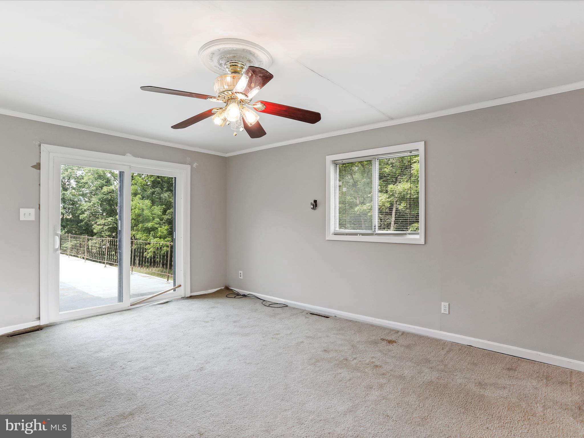 HIDDEN RIVER - Residential