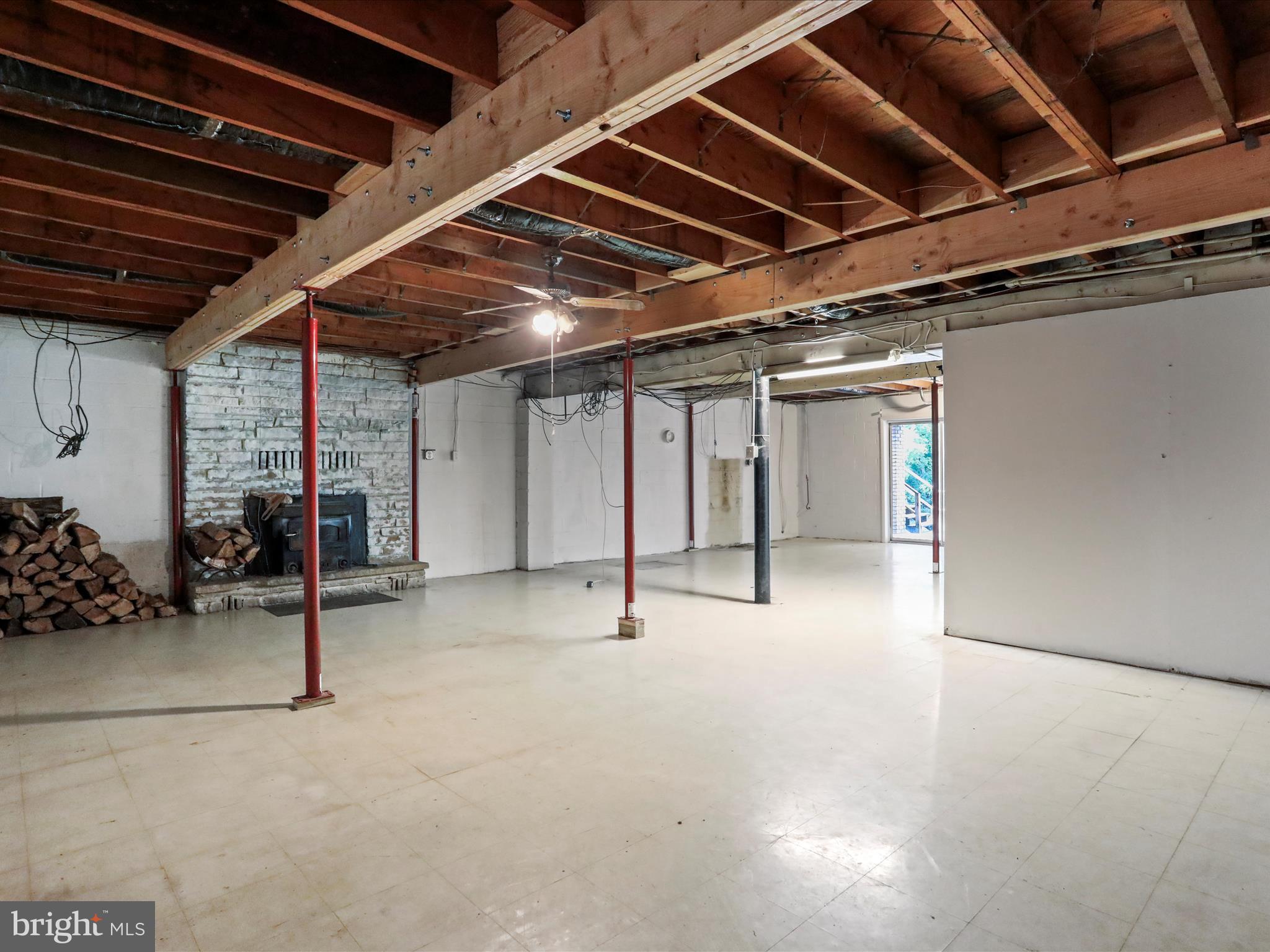 HIDDEN RIVER - Residential