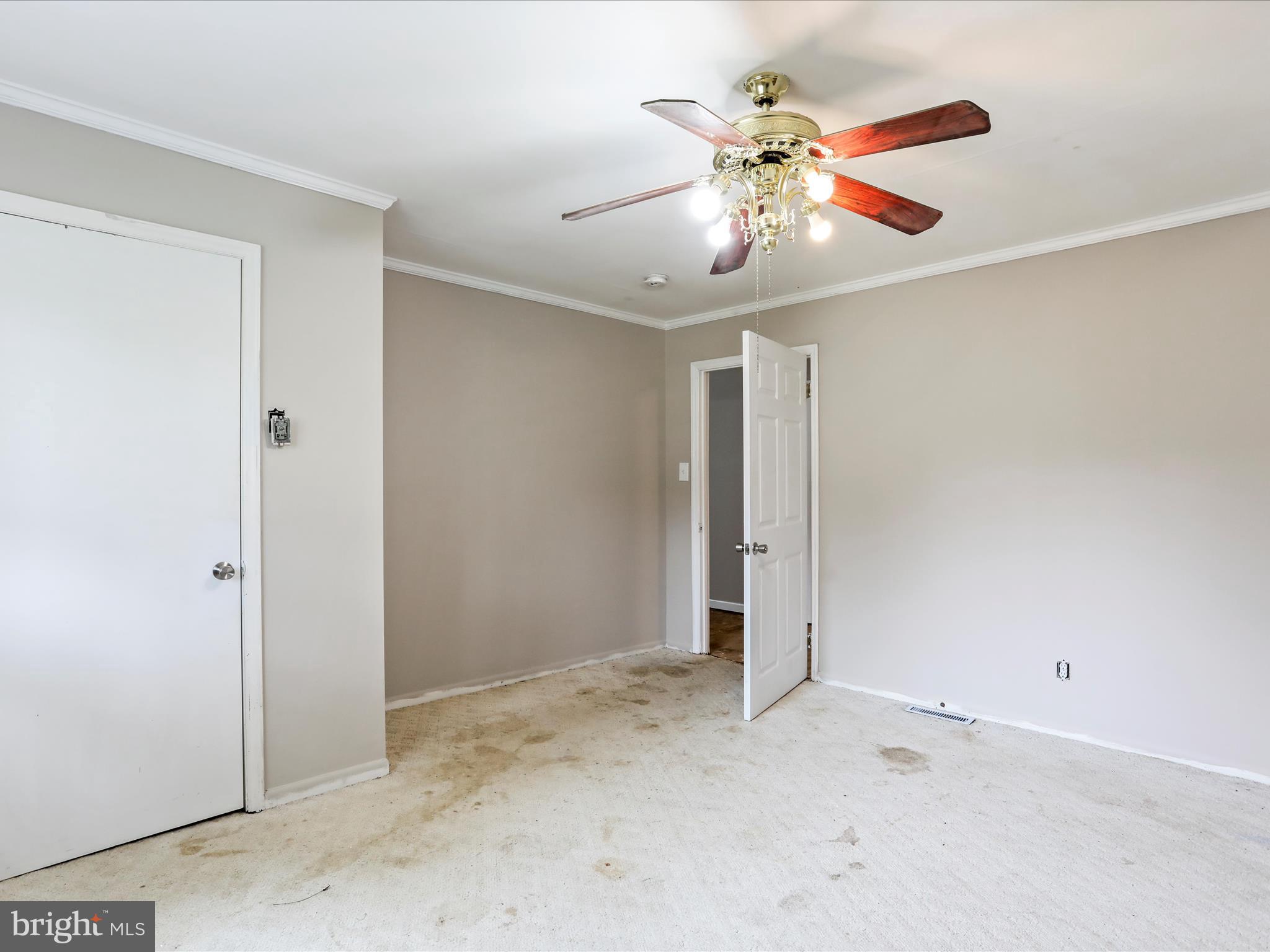 HIDDEN RIVER - Residential