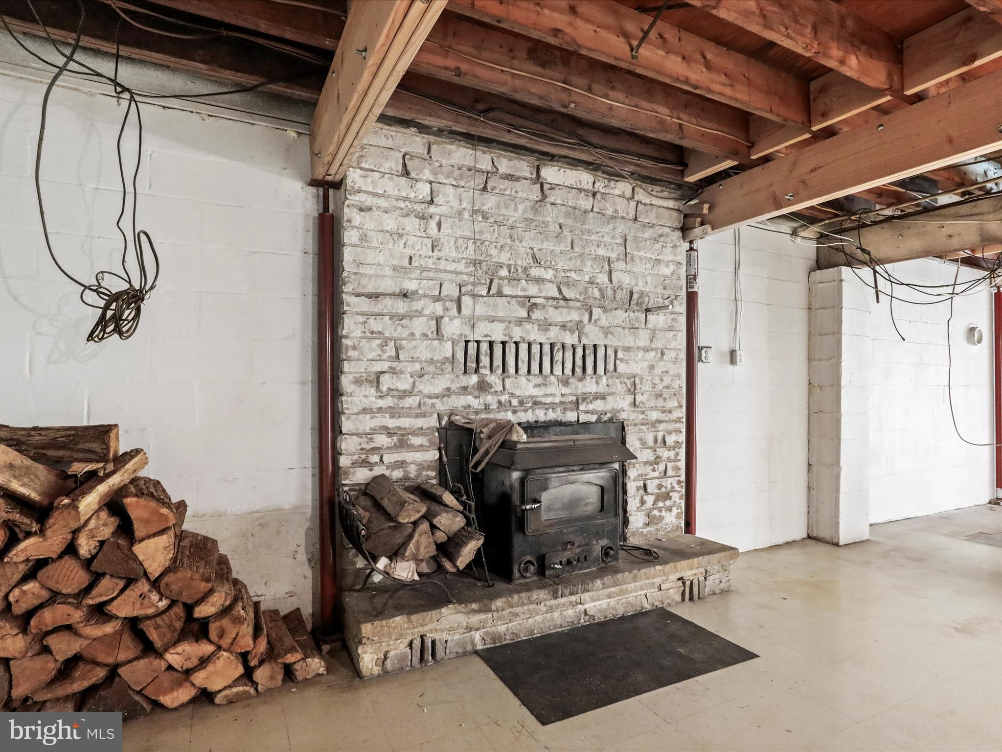 HIDDEN RIVER - Residential