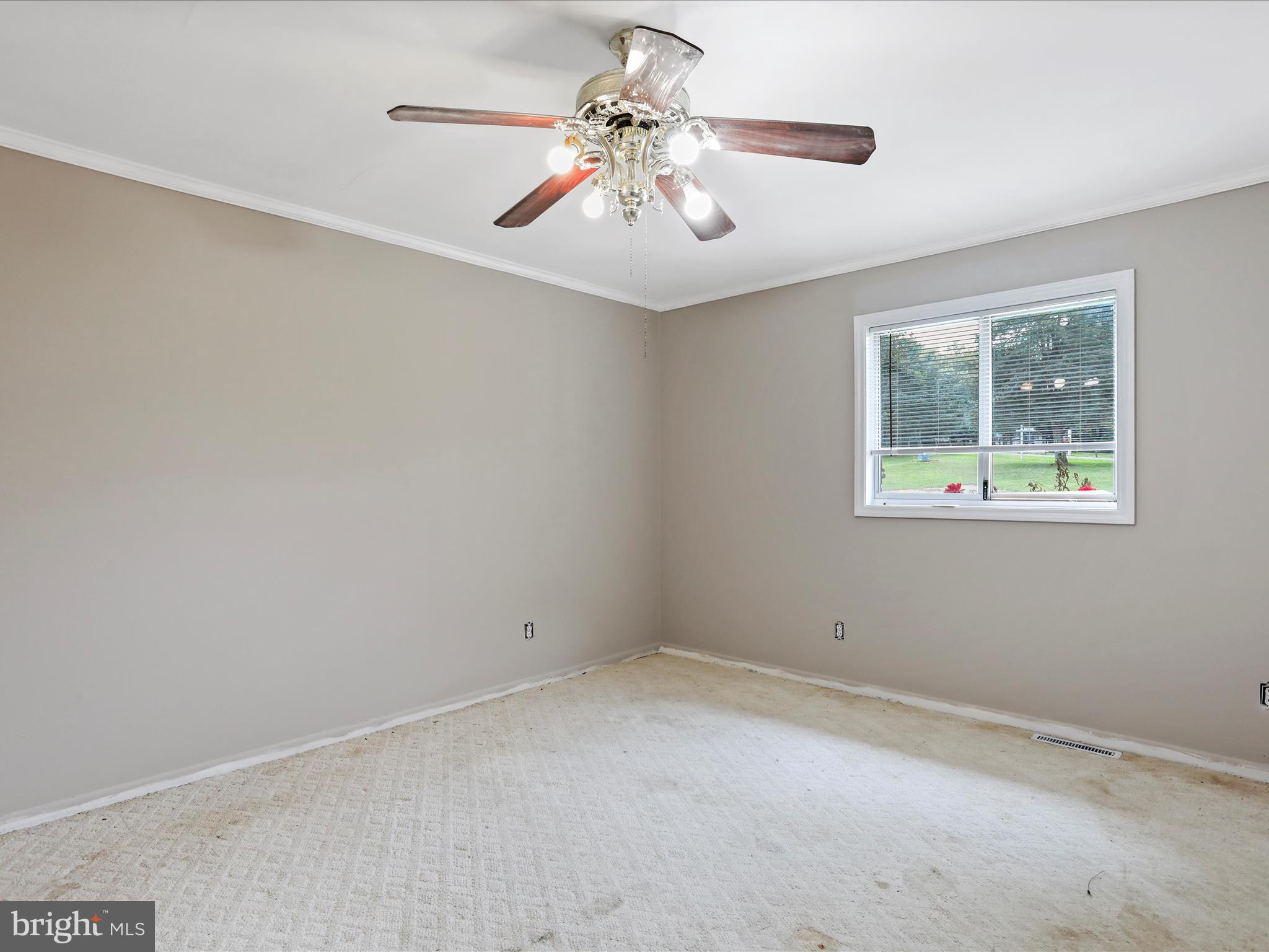 HIDDEN RIVER - Residential