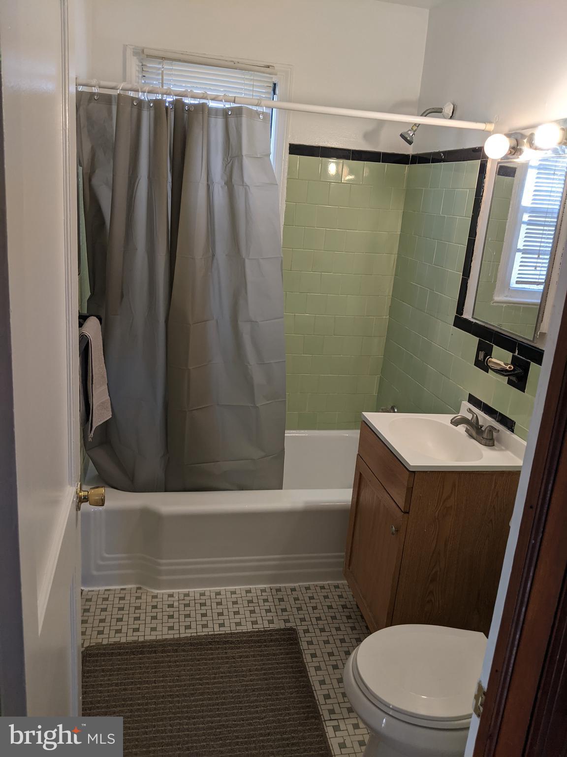 HIGHVIEW - Residential Lease