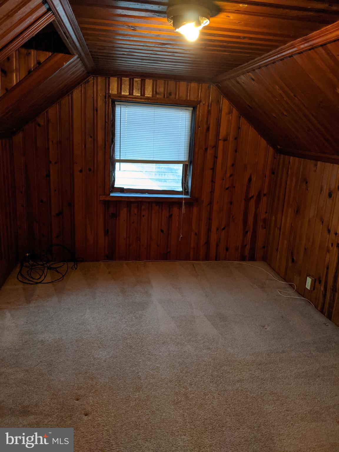 HIGHVIEW - Residential Lease