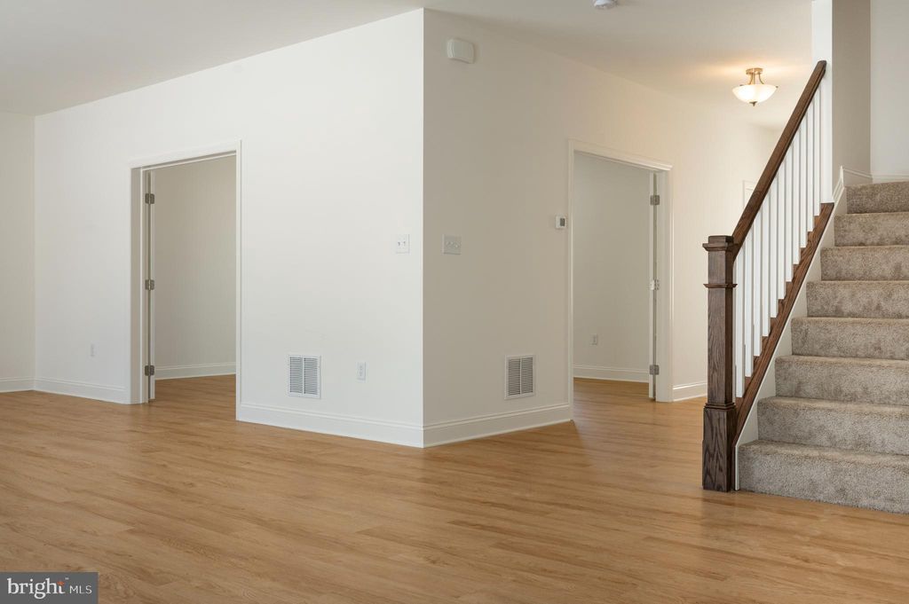 Photo of 420 Royal Hunt Way, LITITZ, PA 17543 (MLS # PALA2060640)