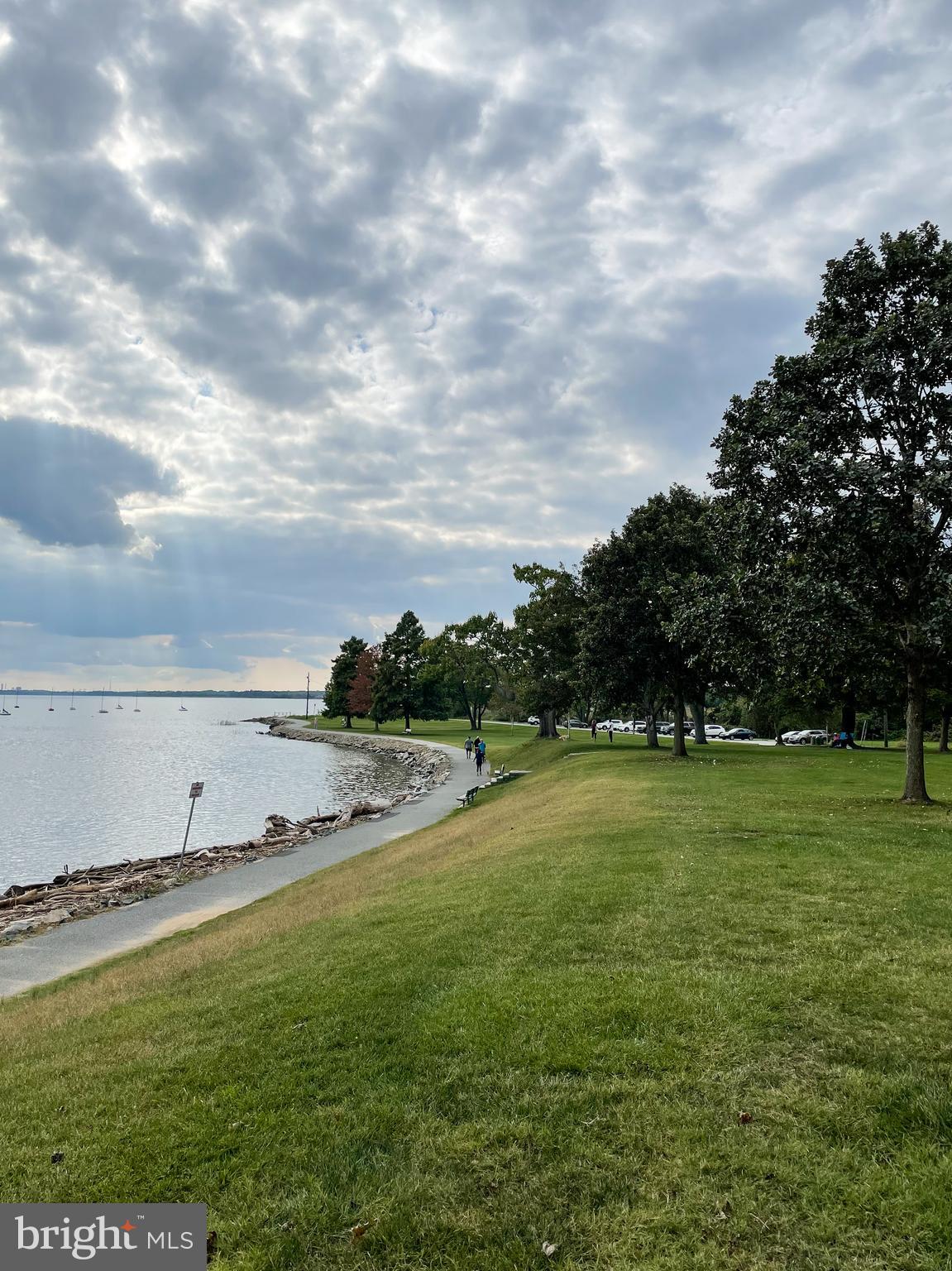 RIVERBEND - Residential