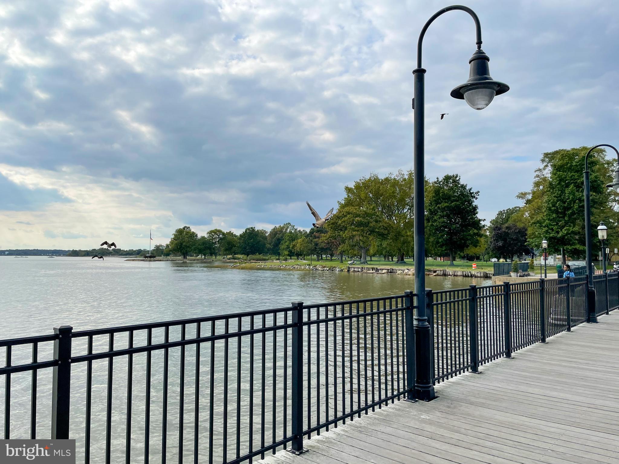 RIVERBEND - Residential