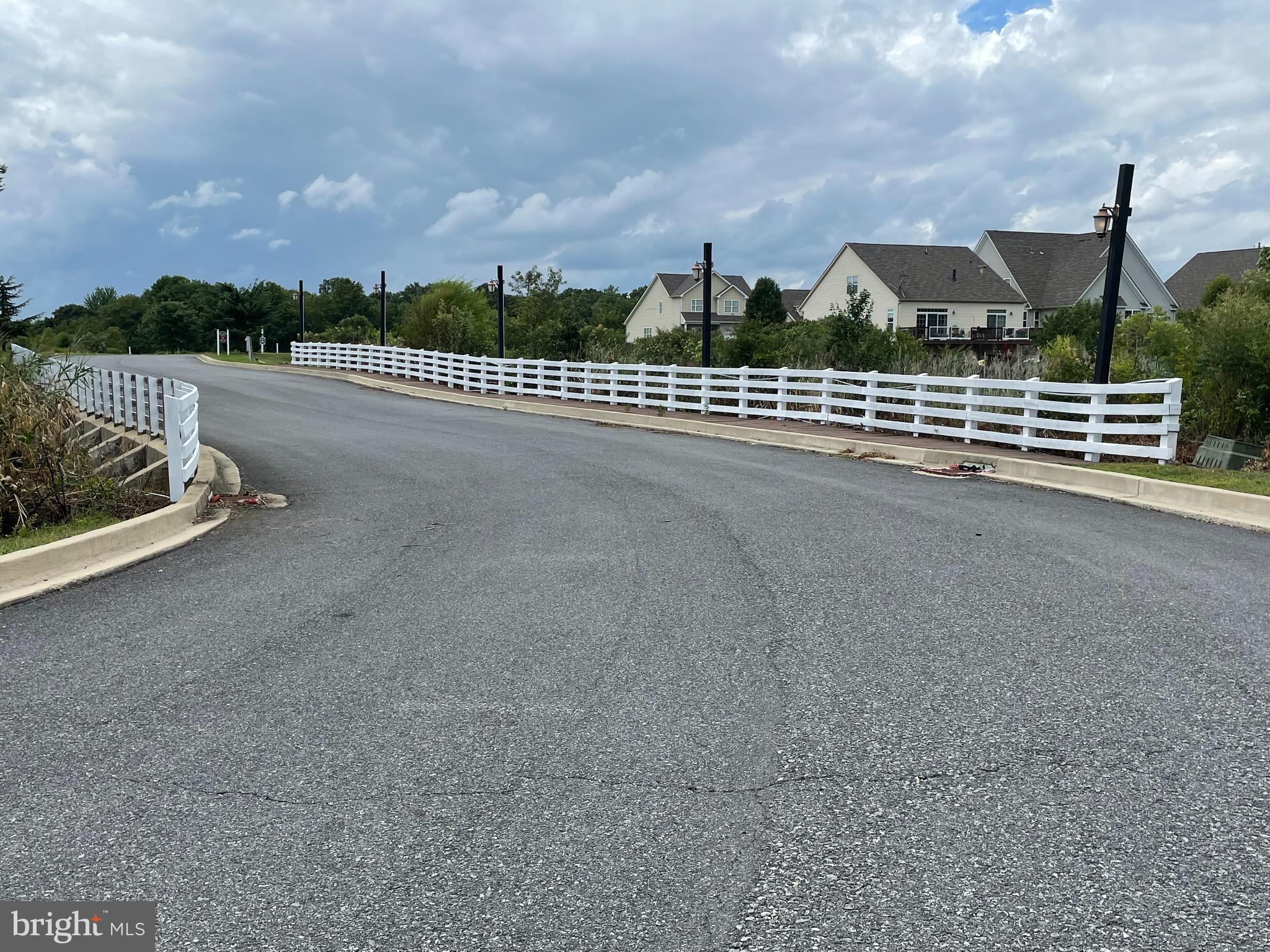 RIVERBEND - Residential