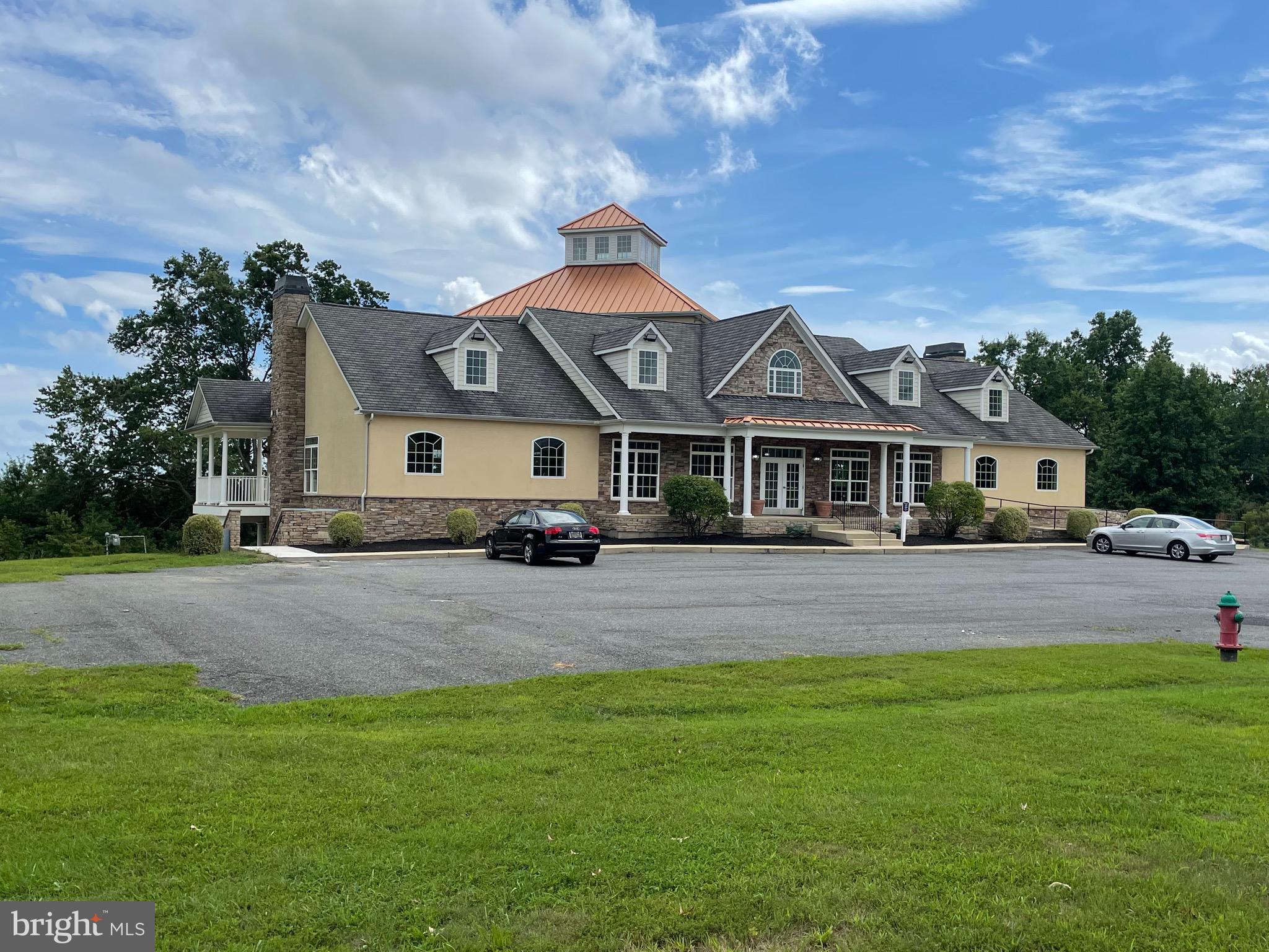 RIVERBEND - Residential