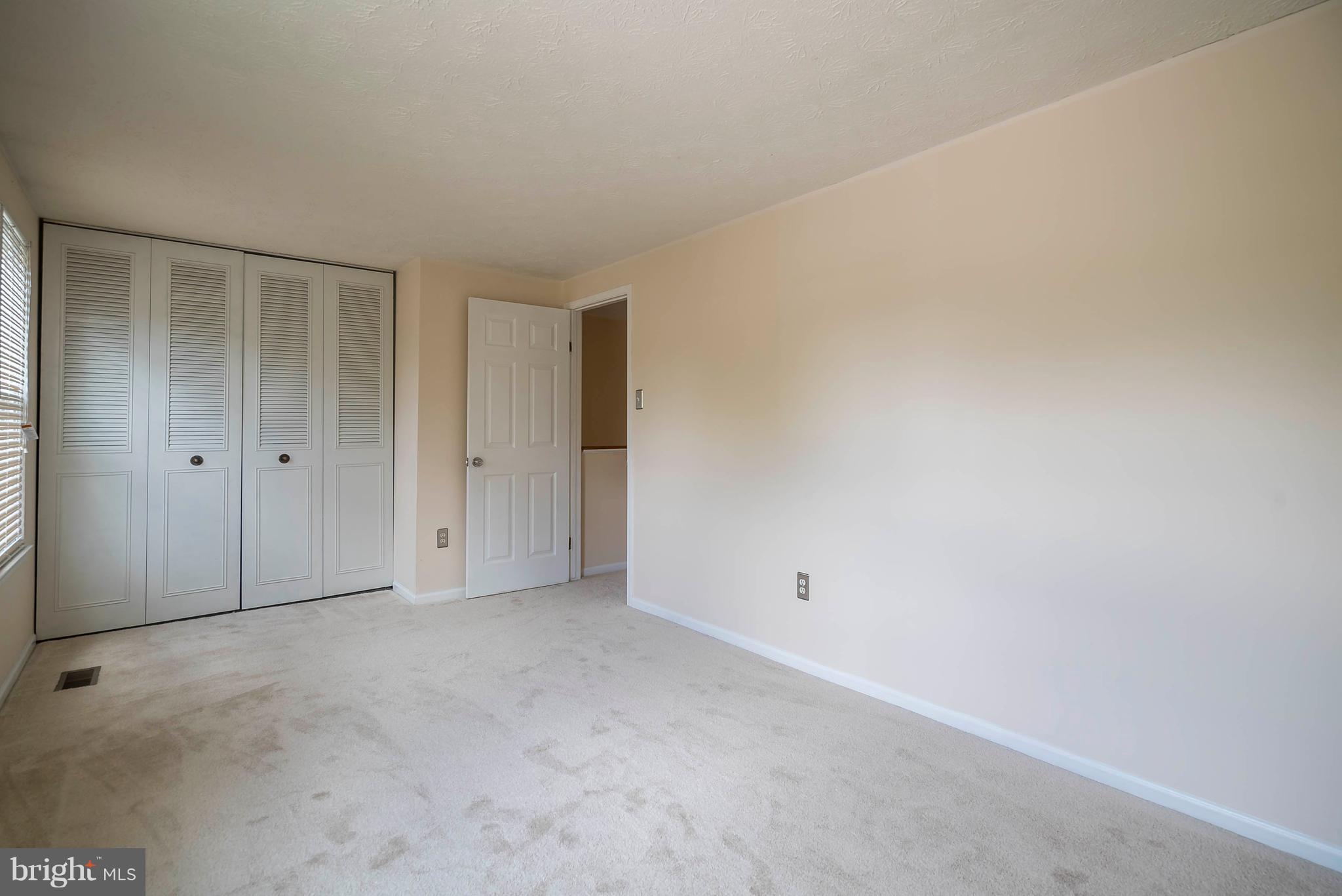 ALLEN POND TOWNHOUSES-PL - Residential