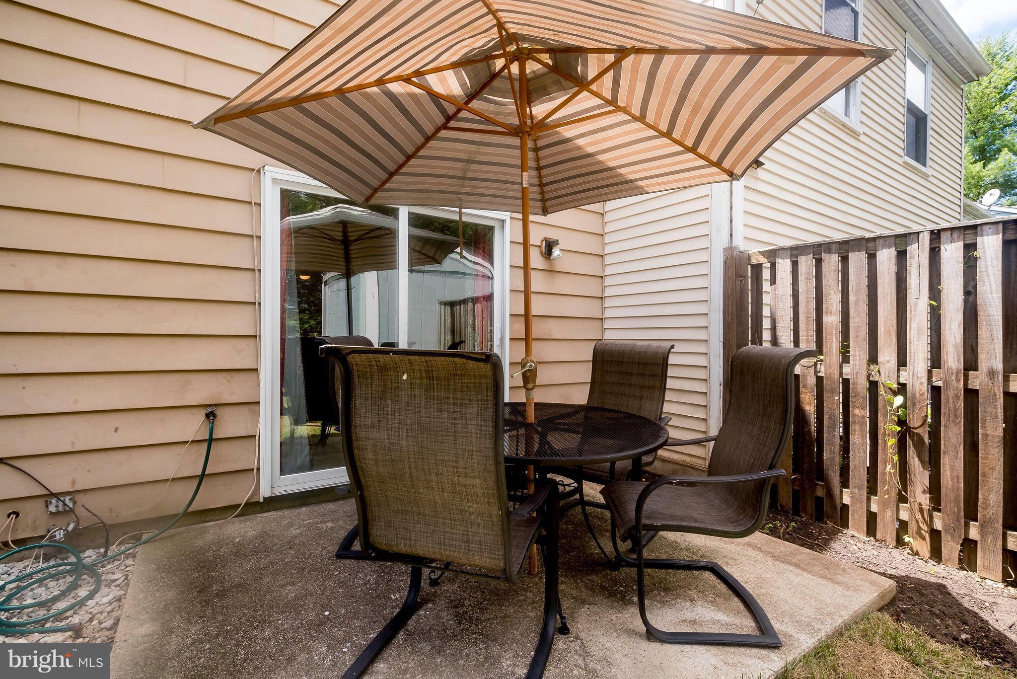 ALLEN POND TOWNHOUSES-PL - Residential