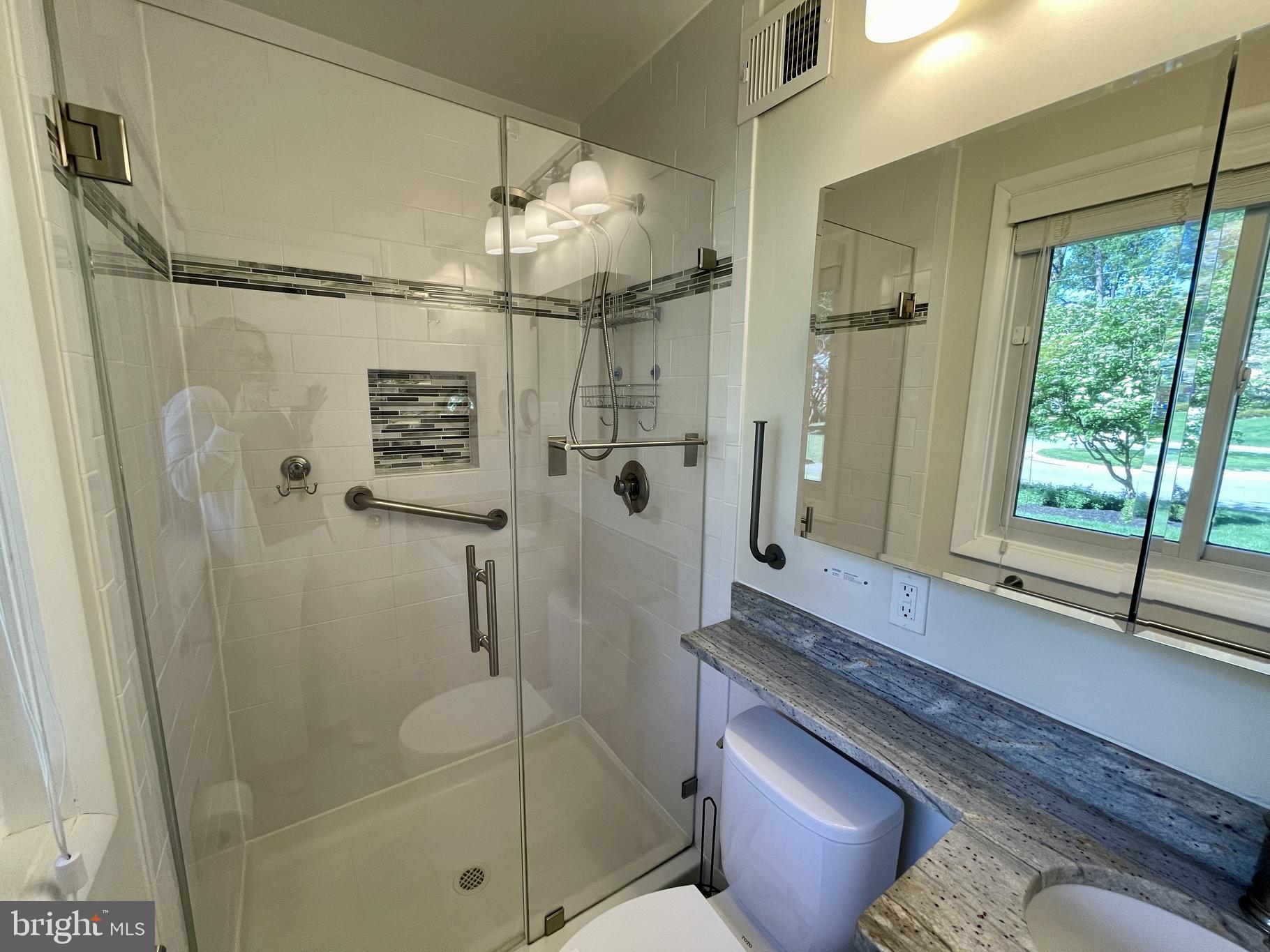 FOXHALL - Residential Lease