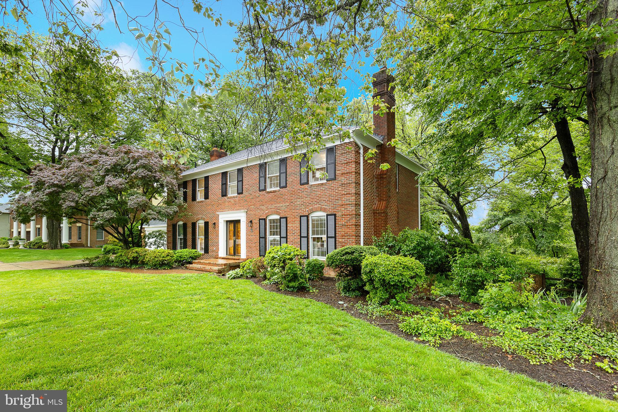 RIVERWOOD - Residential