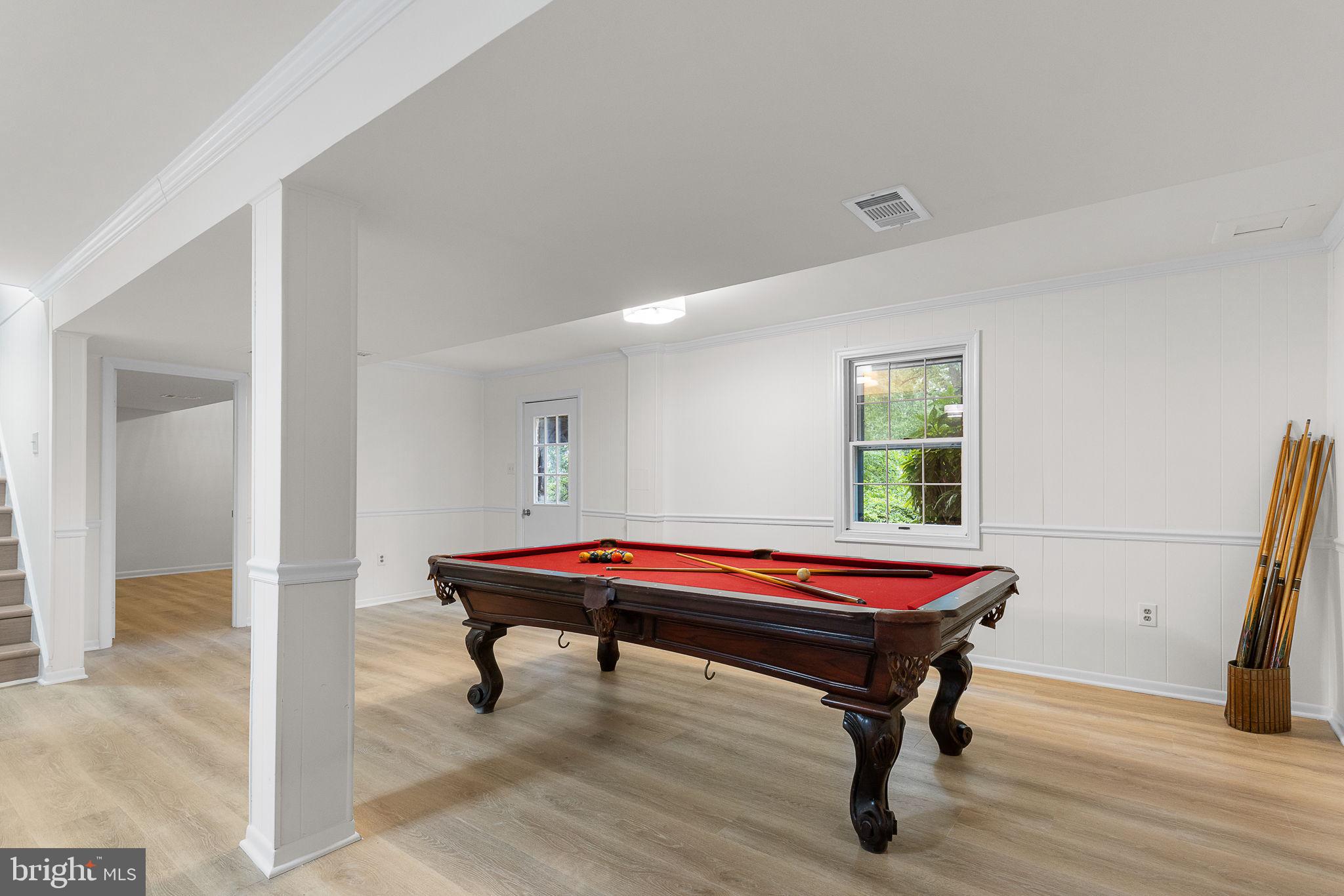 RIVERWOOD - Residential