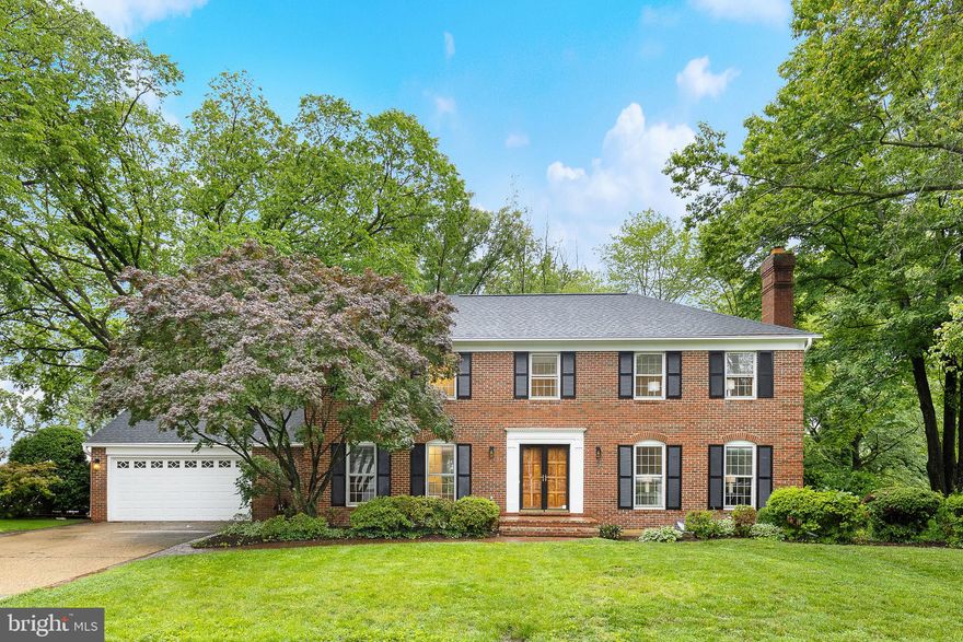 MILLION DOLLAR VIEWS! Recently updated 5BR/3.5BA center hall Colonial offers breathtaking Potomac River views. This spacious 3-level home is tucked into a quiet cul-de-sac in the coveted Riverwood neighborhood of Alexandria. The elegant colonial offers a beautiful blend of timeless architectural details, gleaming hardwood floors on the main and upper levels, oversized windows, gracious living spaces, and amazing views of the Potomac River—all just minutes to Mount Vernon and Fort Belvoir.

Step through the double doors into the welcoming foyer with classic black slate tile. The light-filled formal living room features a wood-burning fireplace with an elegant mantle, while the separate dining room offers wainscoting and serene river views. 

The heart of the home is the open kitchen and family room, with a cozy gas fireplace and walls of glass that frame panoramic water views. French doors lead to a spacious deck with a  gazebo—your own private perch for morning coffee or evening sunsets over the Potomac. The kitchen includes brand new stainless steel appliances, a breakfast nook, and a breakfast bar. An office with built-ins and a half bath complete the main level.

Upstairs, four generously sized bedrooms are filled with natural light, and three offer scenic river views! The peaceful primary suite features a sitting area, two closets (including a walk-in), and an updated en suite bath with dual vanities. The hall bath has also been beautifully renovated and includes a dual vanity.

The finished walkout lower level features new luxury vinyl plank flooring, a spacious rec room with room for a game or pool table, a fifth bedroom, an updated full bath, and a large storage room. Step out from the rec room to a brick patio and a lush, landscaped yard. Set on over a third of an acre with an in ground sprinkler system, a fenced backyard, and mature trees. What truly sets this property apart are the sweeping Potomac River views that make every day feel like a retreat.

A two-car garage opens to the main-level laundry/mudroom, and the home offers generous storage throughout.

Riverwood is one of the few waterfront communities in the area that offers direct access to the Potomac River, with a private neighborhood path leading to a sandy beach, playground, basketball court, and picnic area—often the site of community events. Residents enjoy beautifully maintained common areas and a strong sense of community spirit. The neighborhood borders the historic grounds of Mount Vernon Estate and is just a short distance to Mansion House Swim & Tennis Club, Mount Vernon Country Club, and Grist Mill Park with its dog park and recreational fields.

Ideally located, Riverwood offers easy access to major commuter routes including Richmond Highway, the GW Parkway, and I-495—making travel throughout Northern Virginia and into Washington, DC, effortless. Outdoor enthusiasts will love the nearby parks, scenic walking trails, and water activities along the Potomac.

This truly special property offers a rare combination of panoramic river views, architectural charm, and an unbeatable location in one of Alexandria’s most unique and sought-after communities.