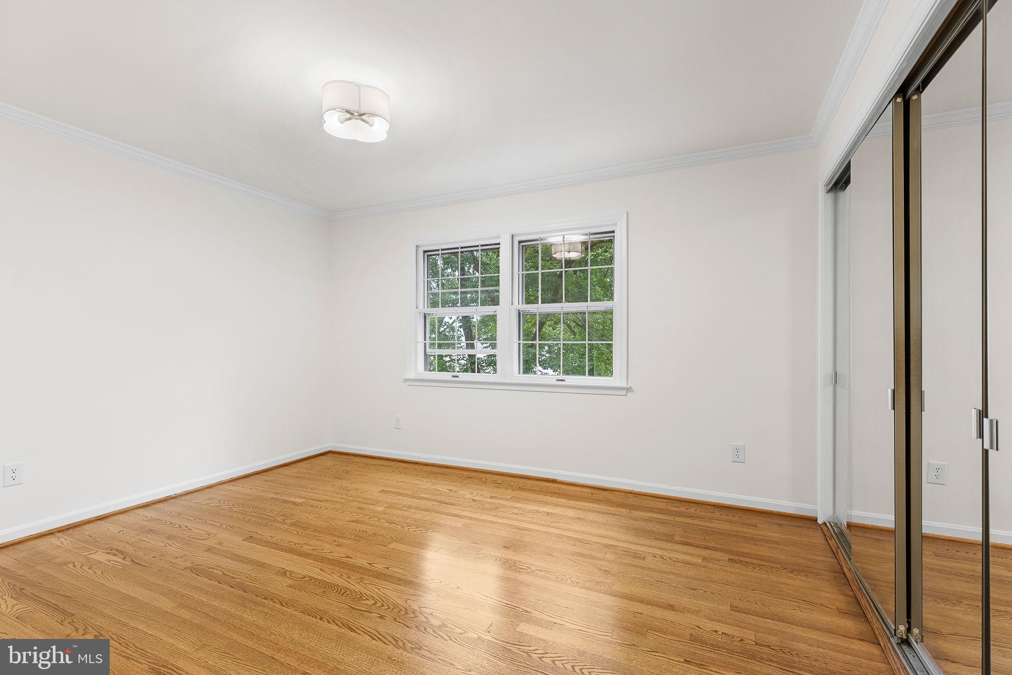 RIVERWOOD - Residential