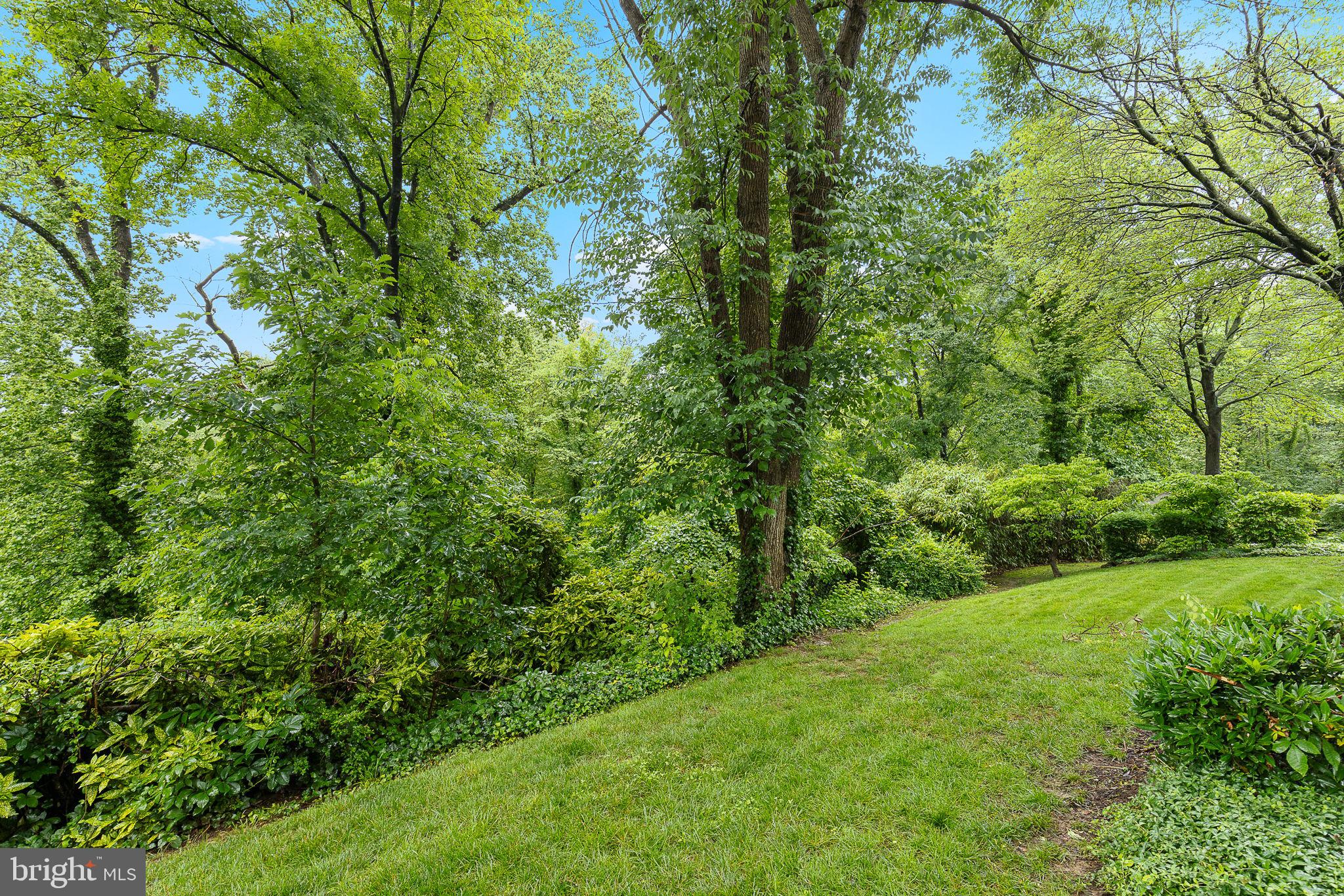 RIVERWOOD - Residential