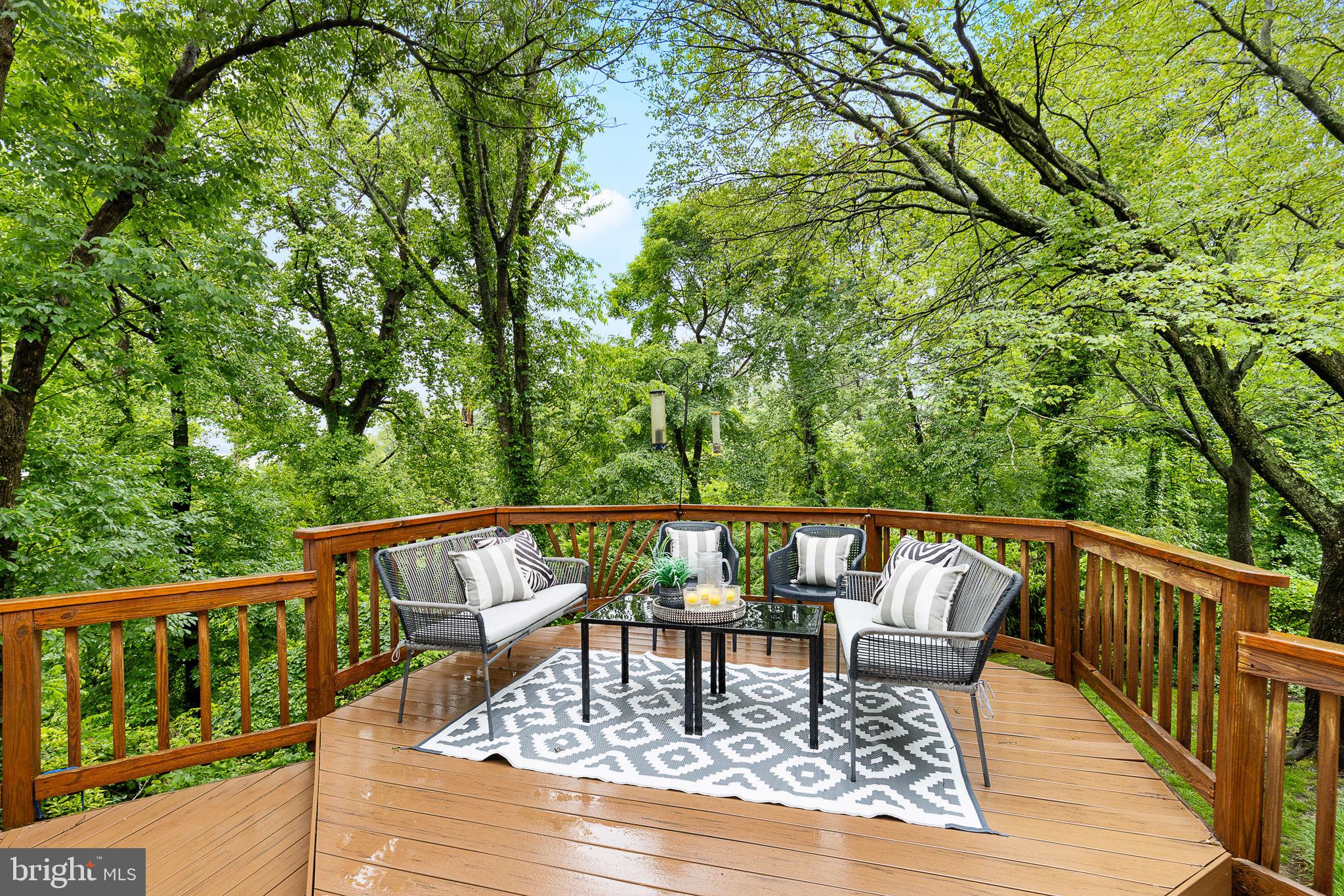 RIVERWOOD - Residential