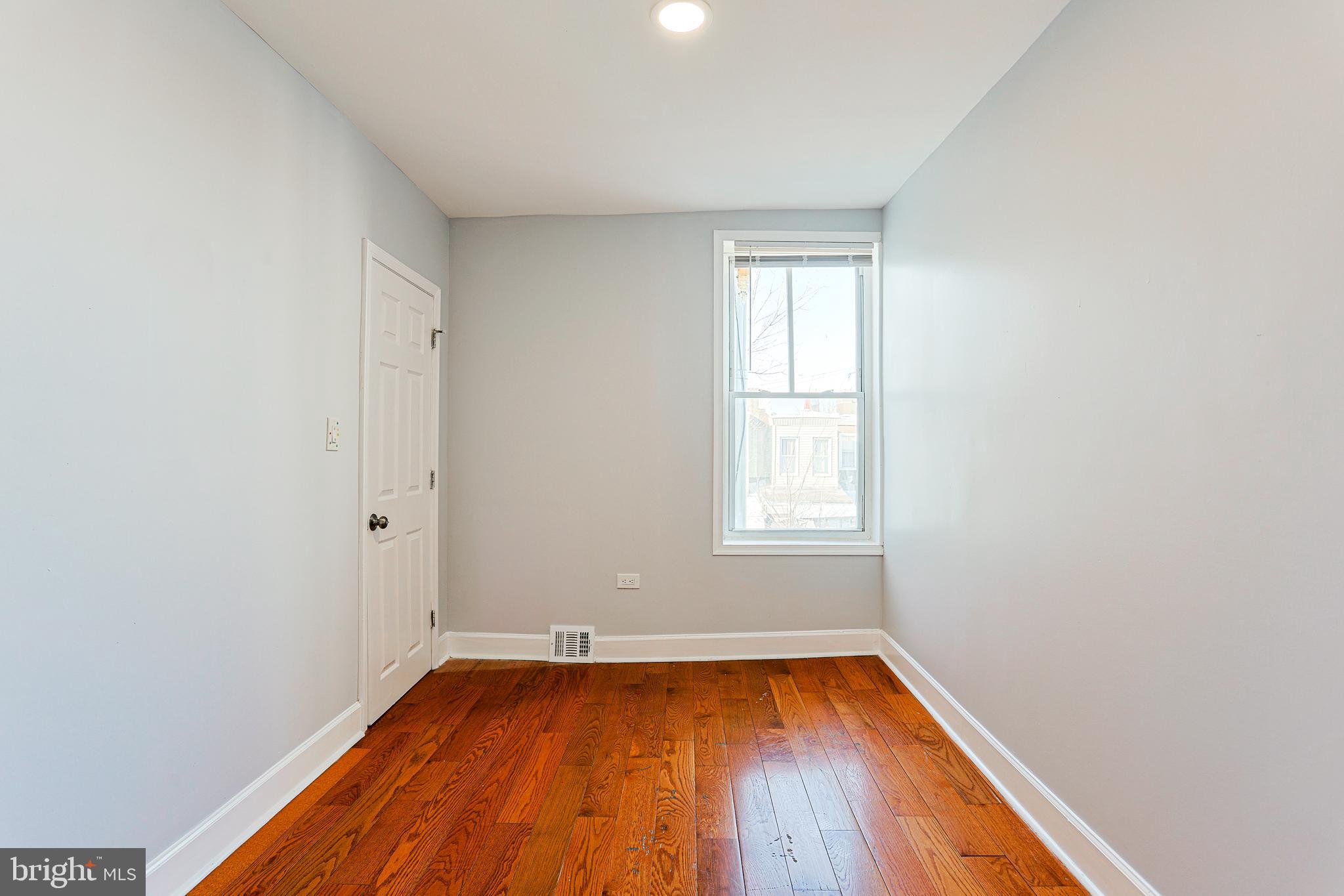 KENSINGTON - Residential