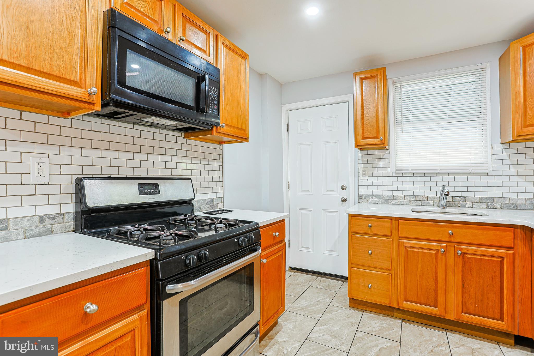 KENSINGTON - Residential