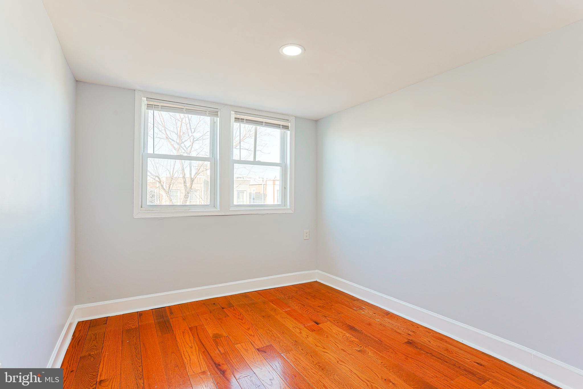 KENSINGTON - Residential