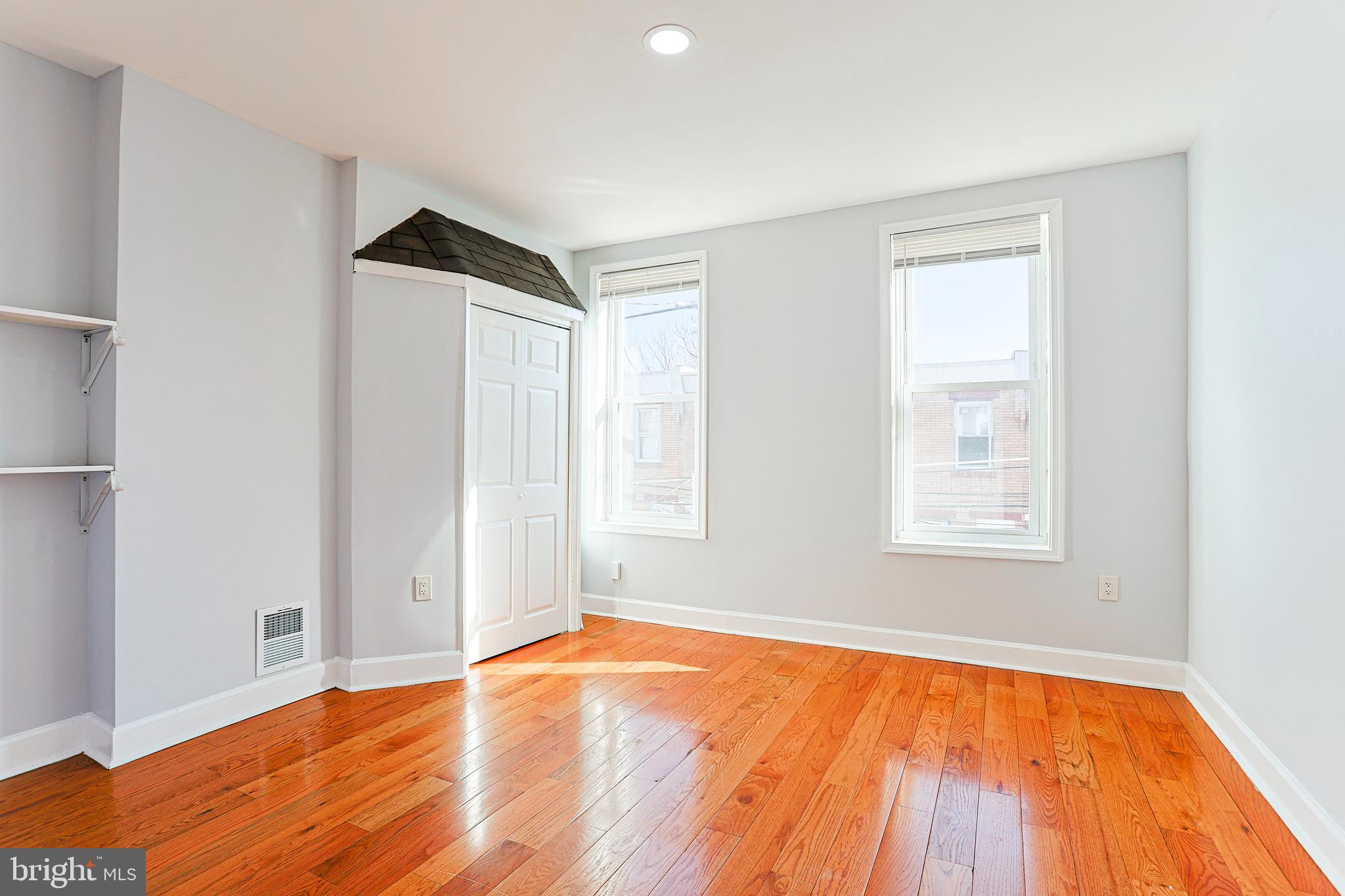 KENSINGTON - Residential