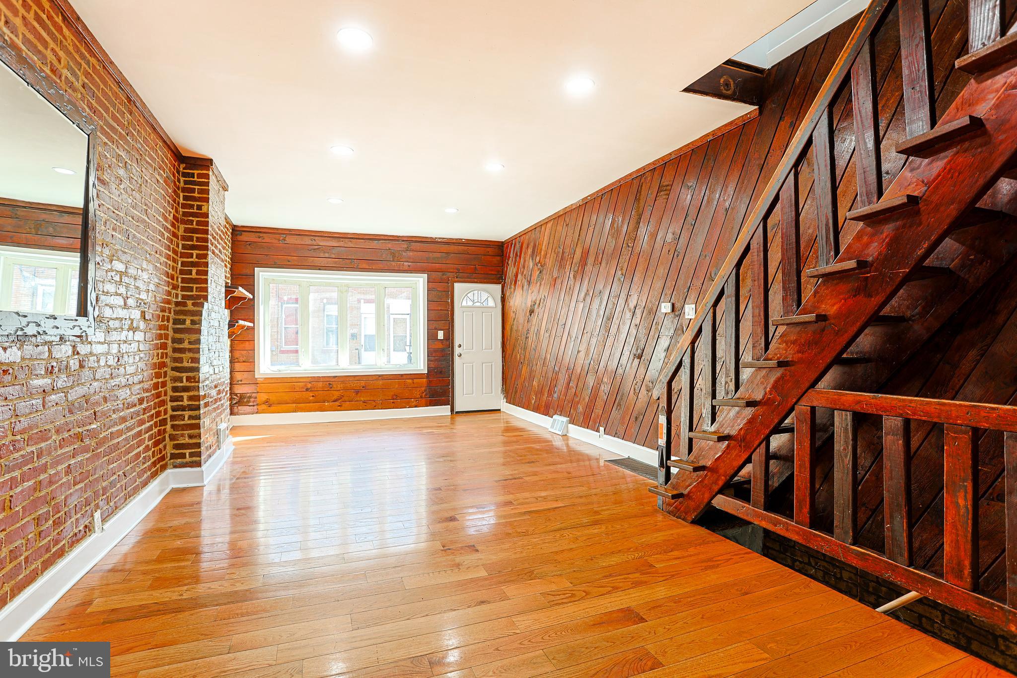 KENSINGTON - Residential