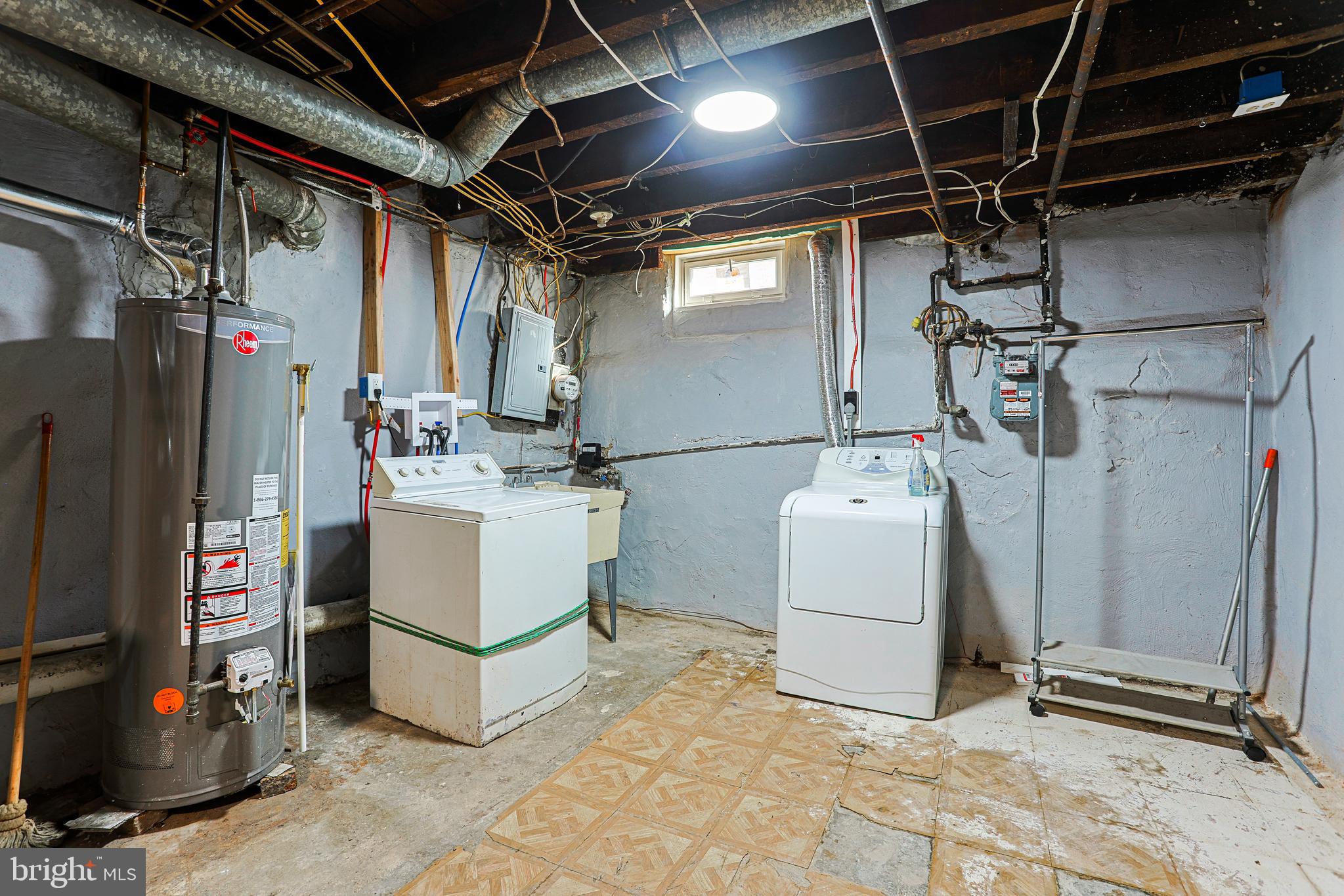 KENSINGTON - Residential