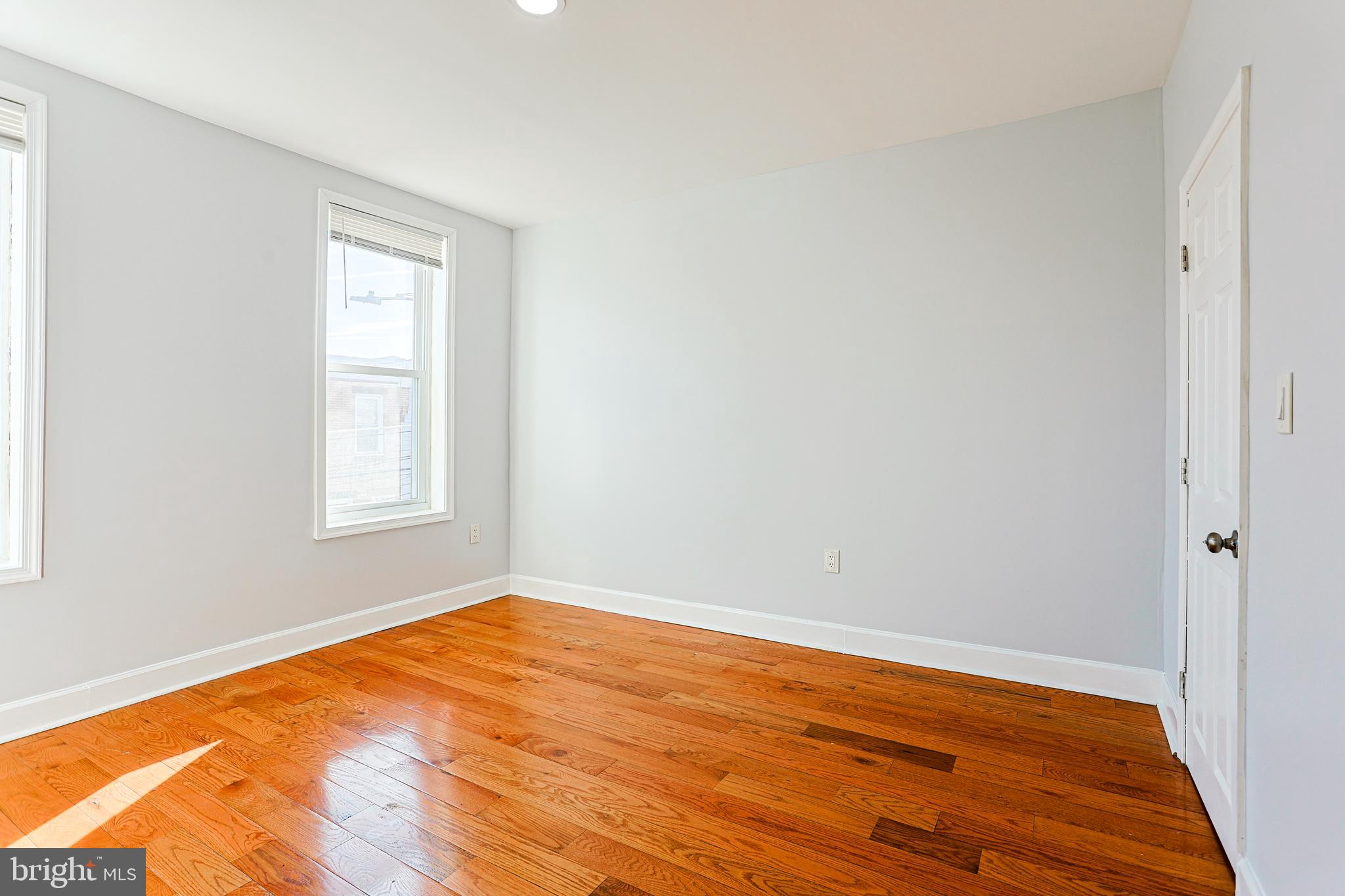 KENSINGTON - Residential