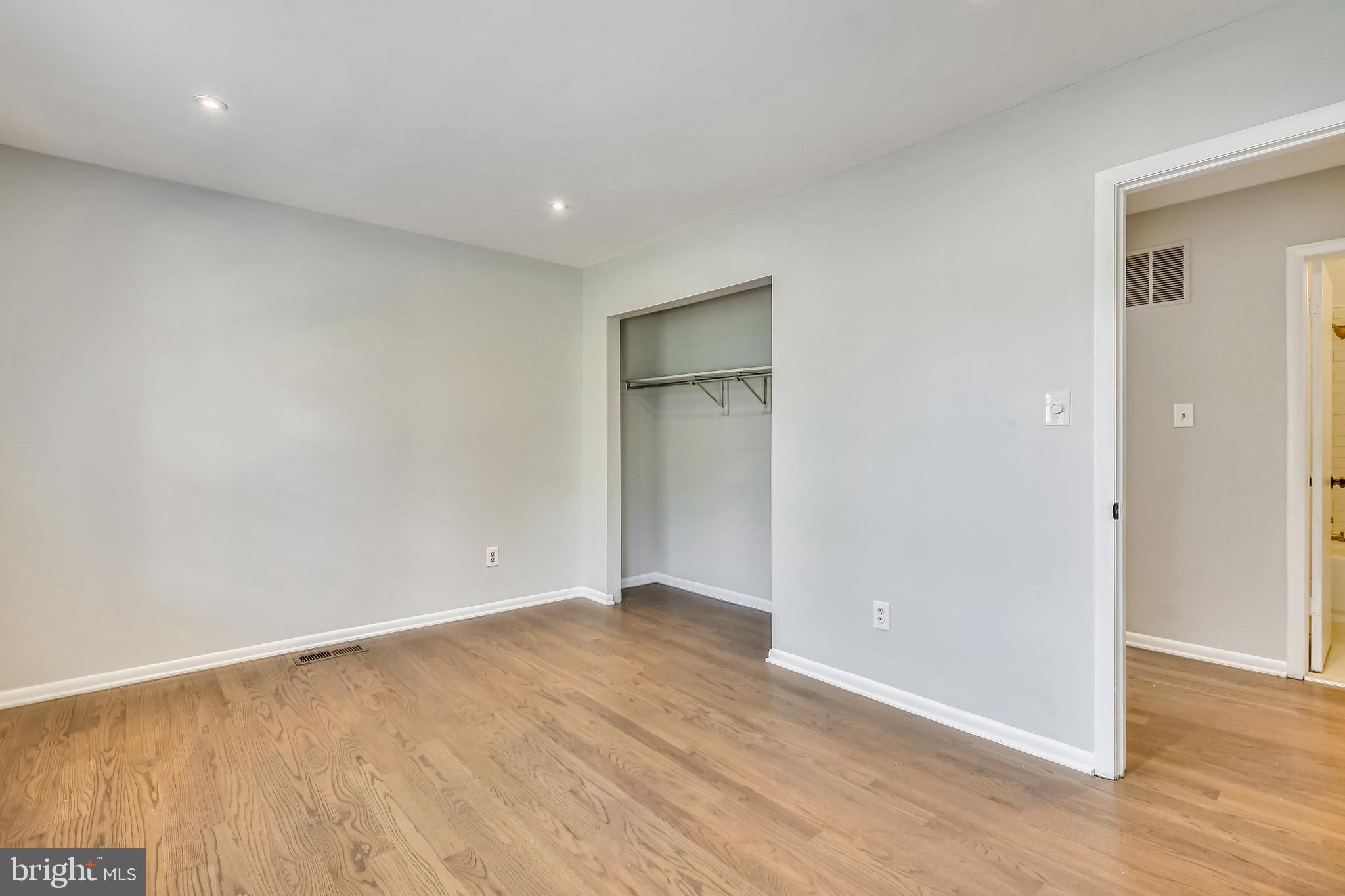 LYON VILLAGE - Residential Lease