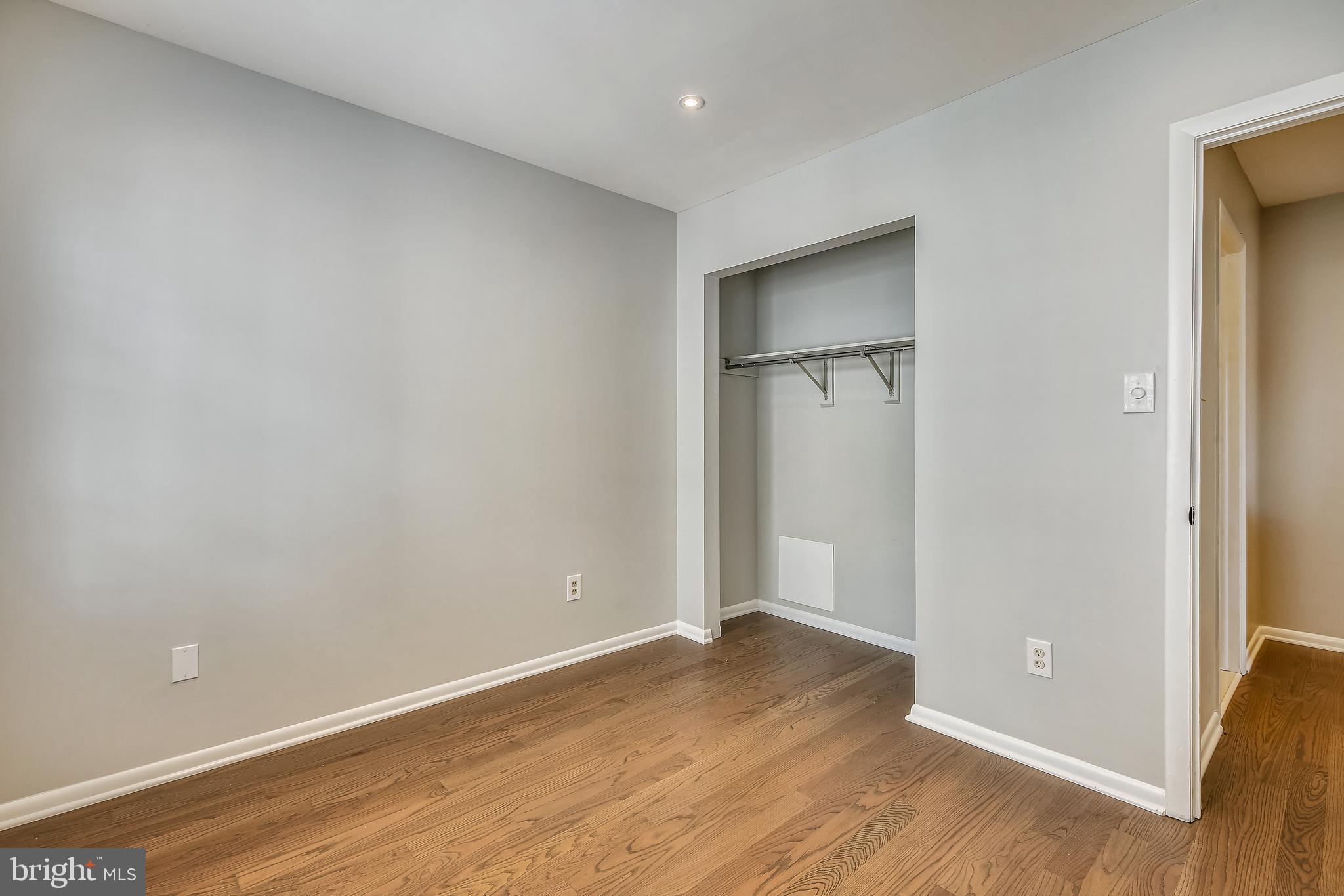 LYON VILLAGE - Residential Lease