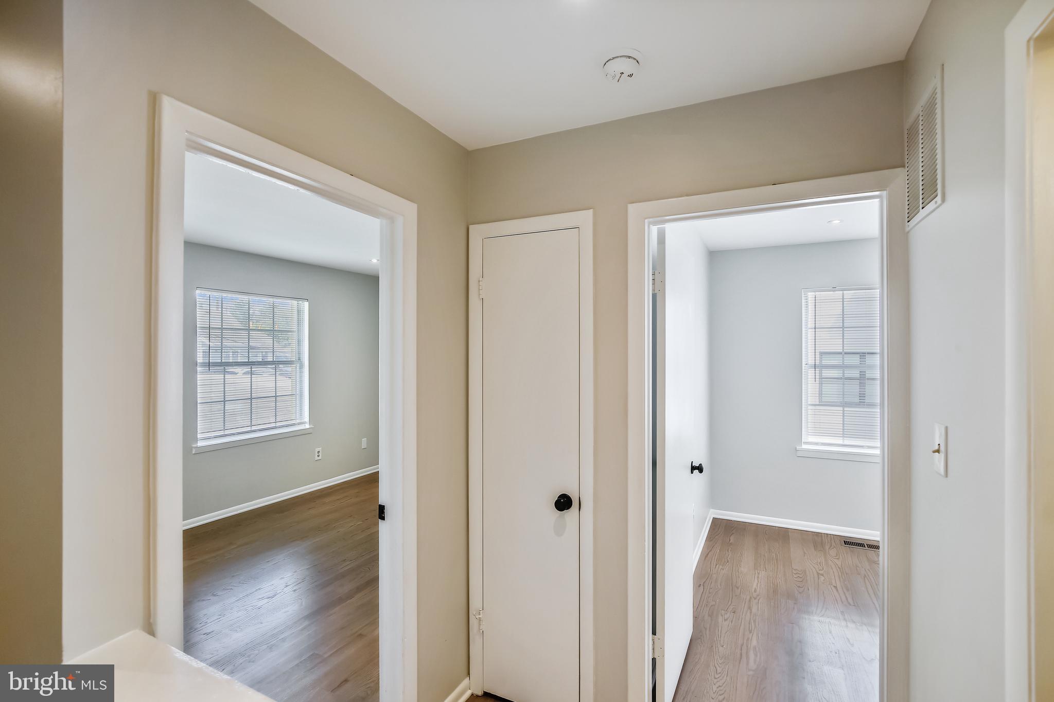 LYON VILLAGE - Residential Lease