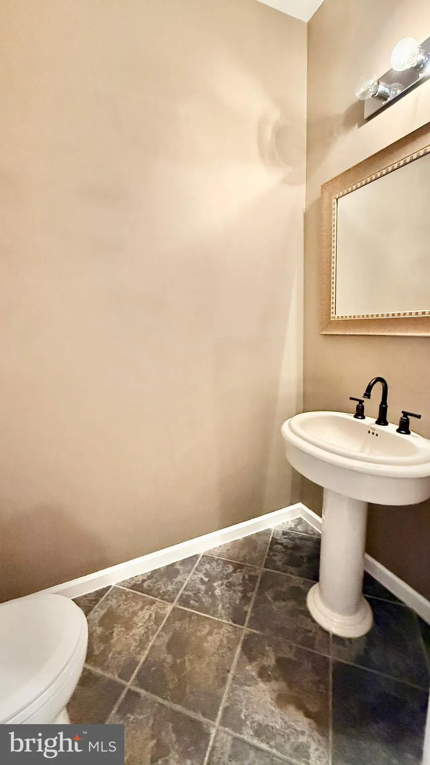 Princeton, New Jersey 08540, United States, 2 Bedrooms Bedrooms, ,3 BathroomsBathrooms,Residential,Active,98320