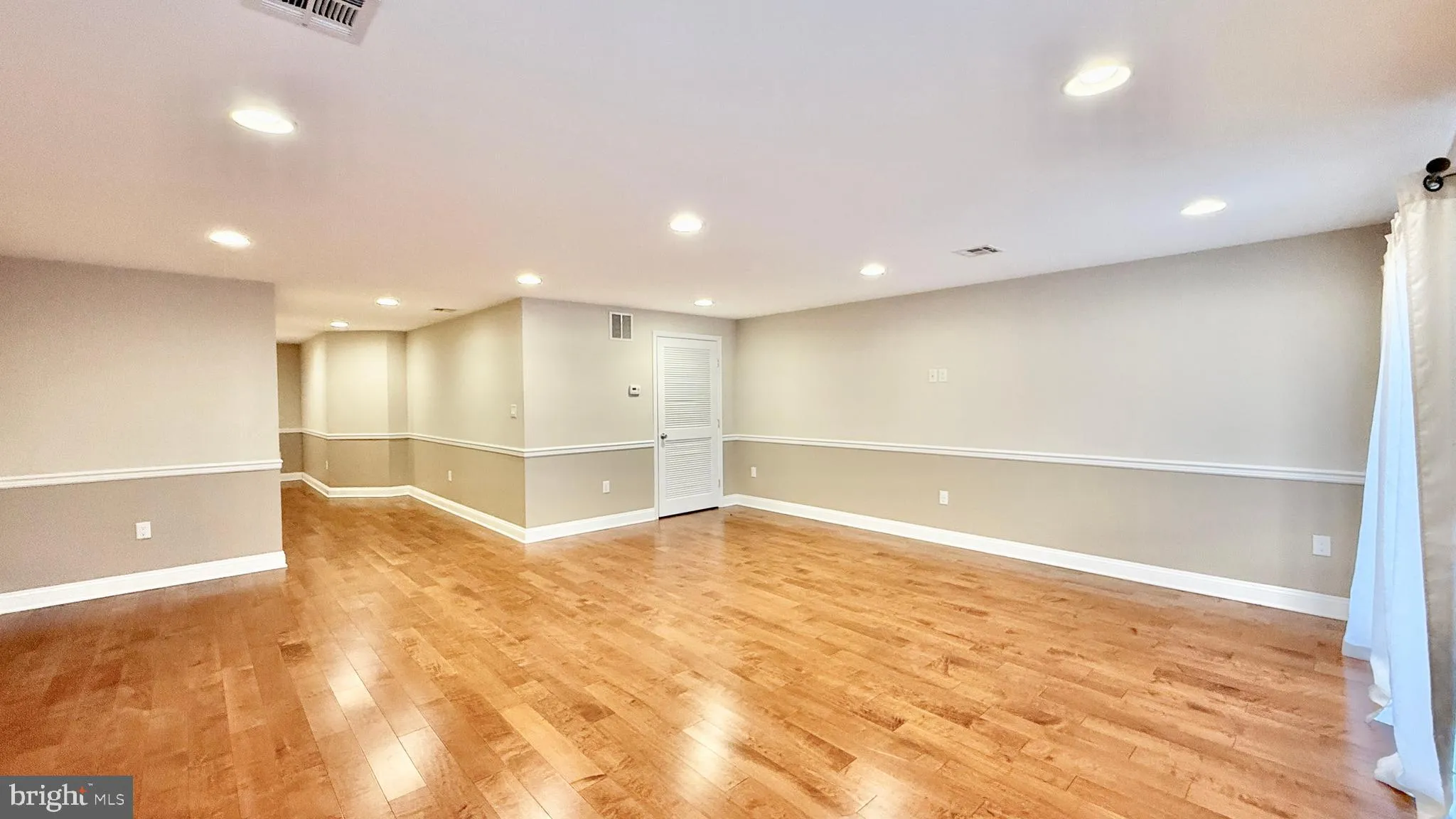 Princeton, New Jersey 08540, United States, 2 Bedrooms Bedrooms, ,3 BathroomsBathrooms,Residential,Active,98320