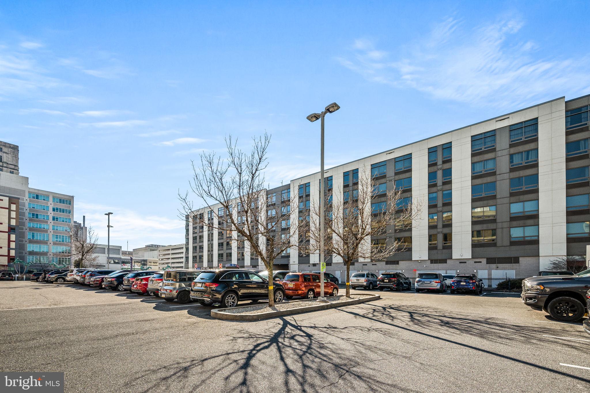 CHINATOWN - Residential