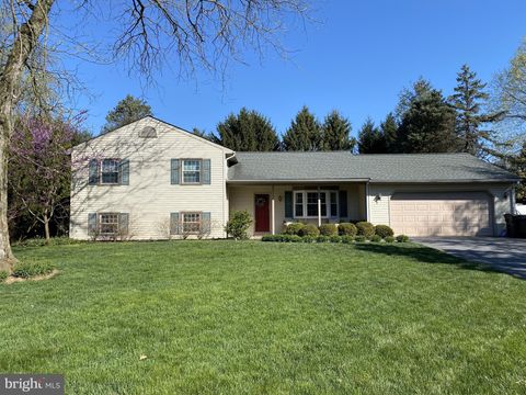 Photo of 2615 HAZELWOOD RD, LANCASTER, PA 17601 (MLS # PALA2034086)