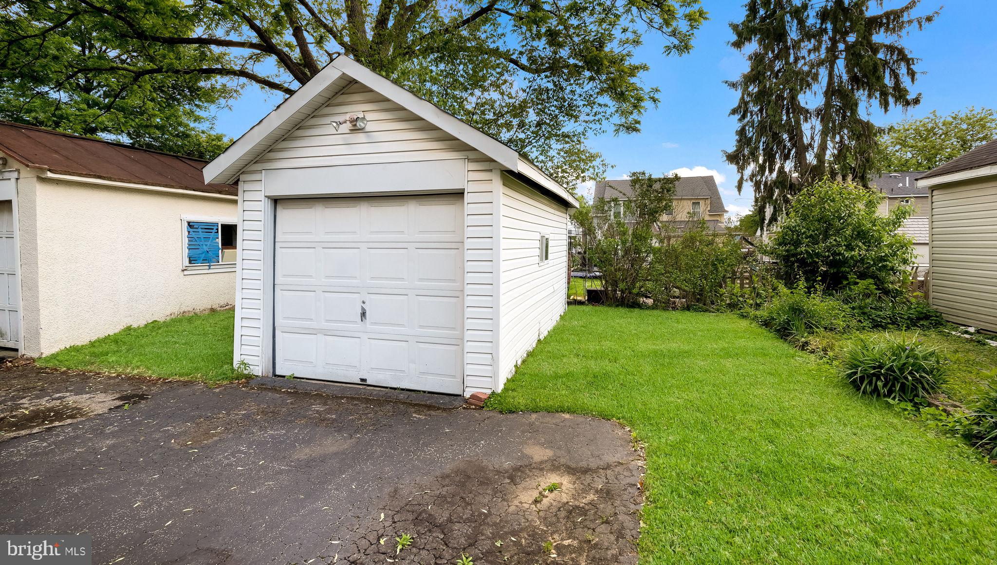 SPRINGFIELD - Residential