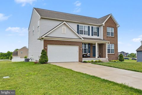 Homes For Sale - 218 Haybine Drive<br/> SHENANDOAH JUNCTION, WV 25442