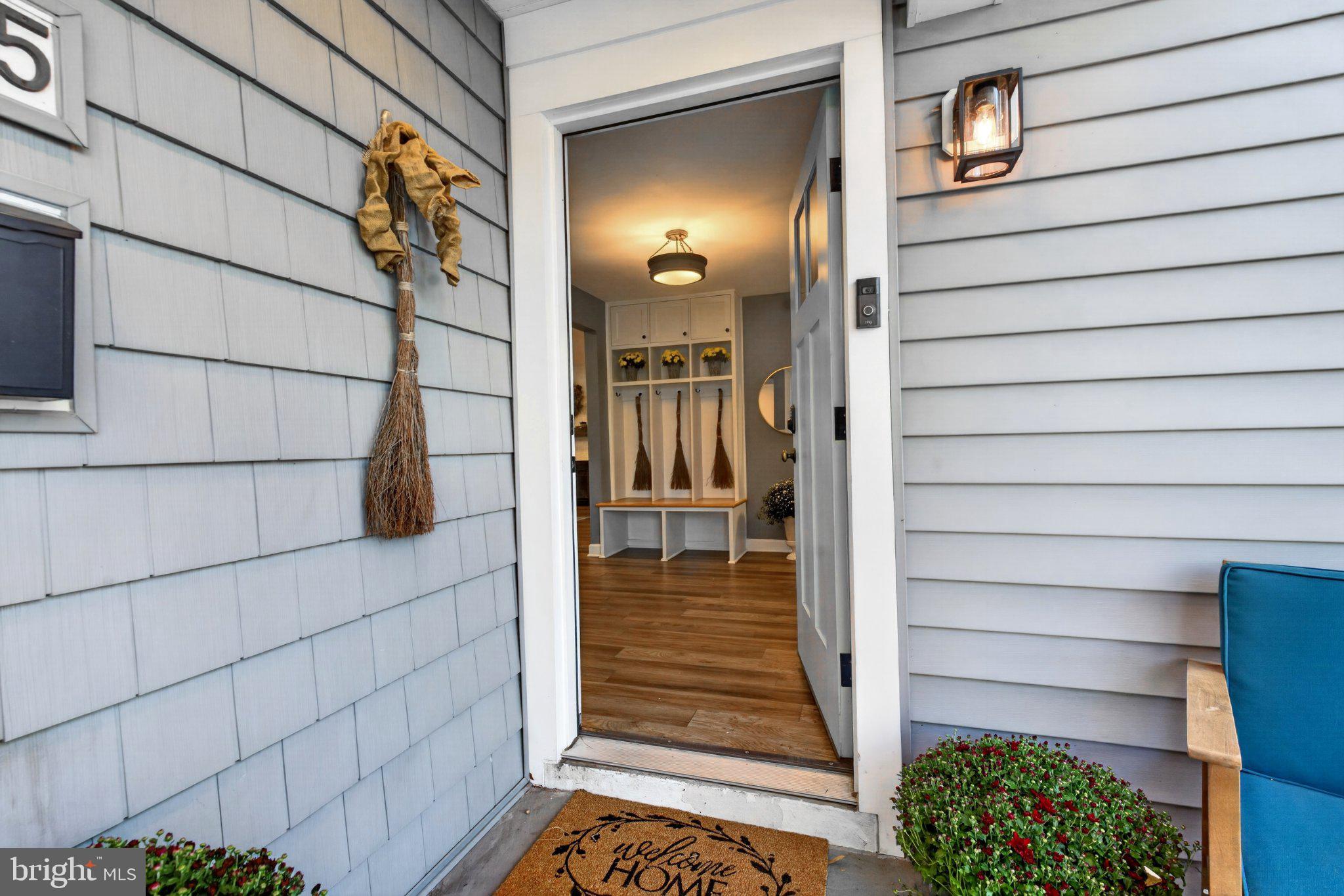 215 HOLLAND ROAD