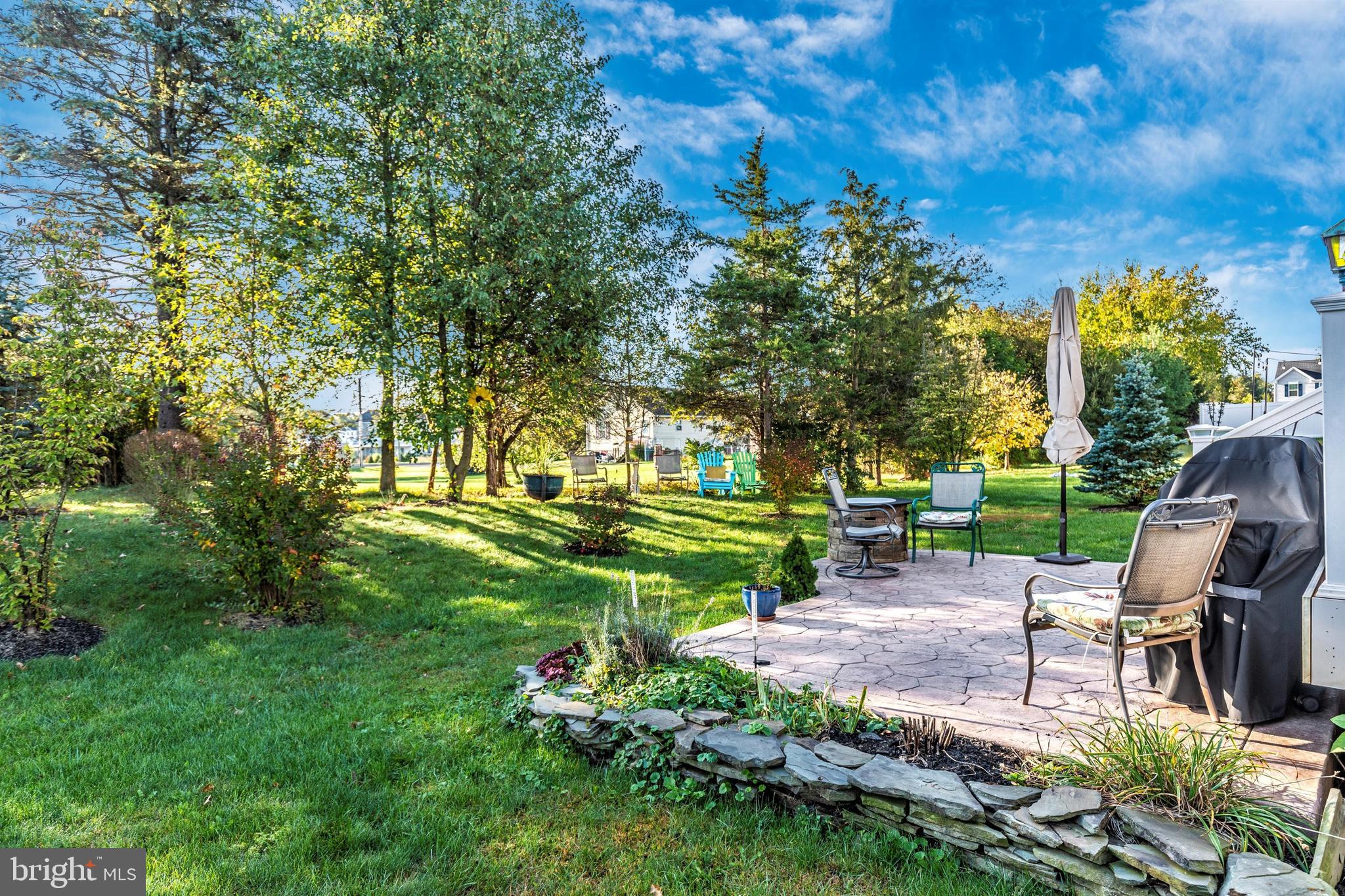 MONTGOMERY VIEW - Residential