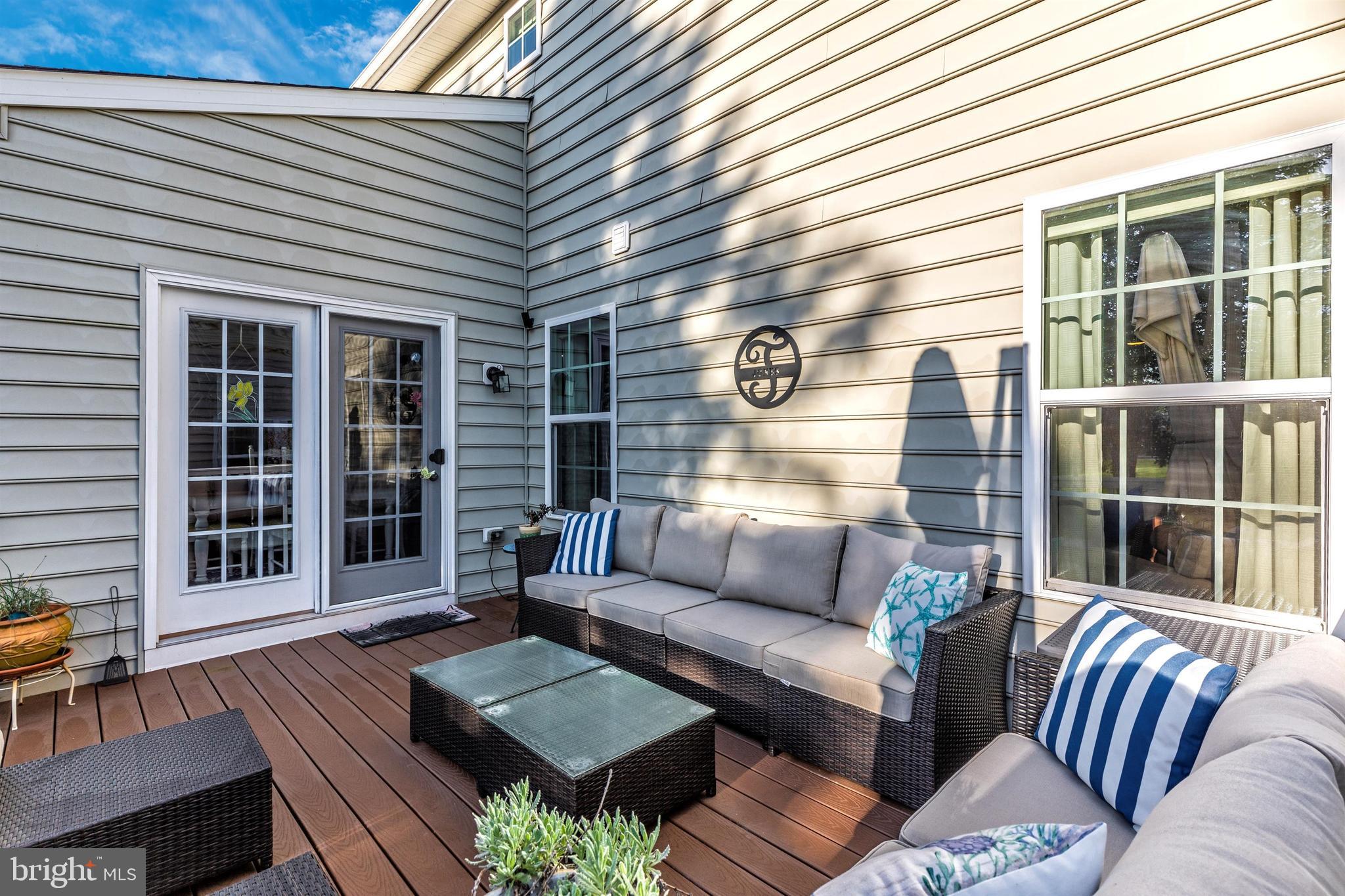 MONTGOMERY VIEW - Residential