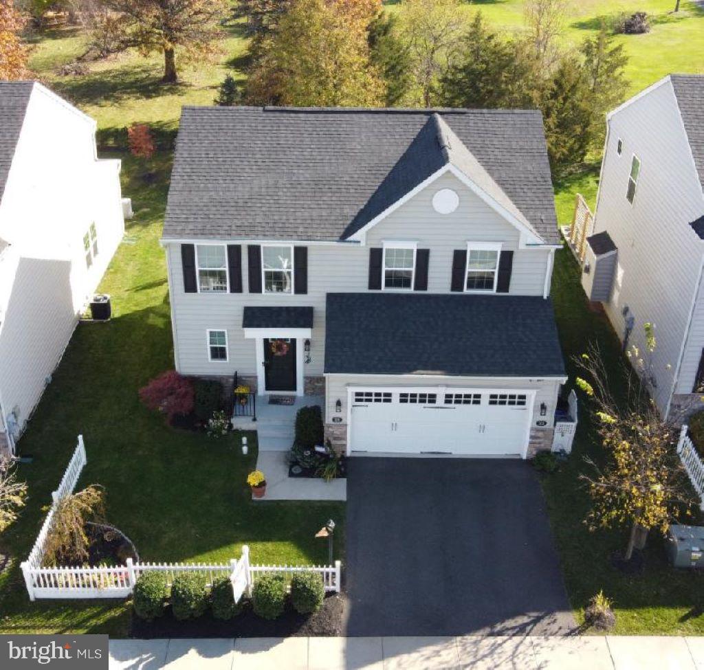 MONTGOMERY VIEW - Residential