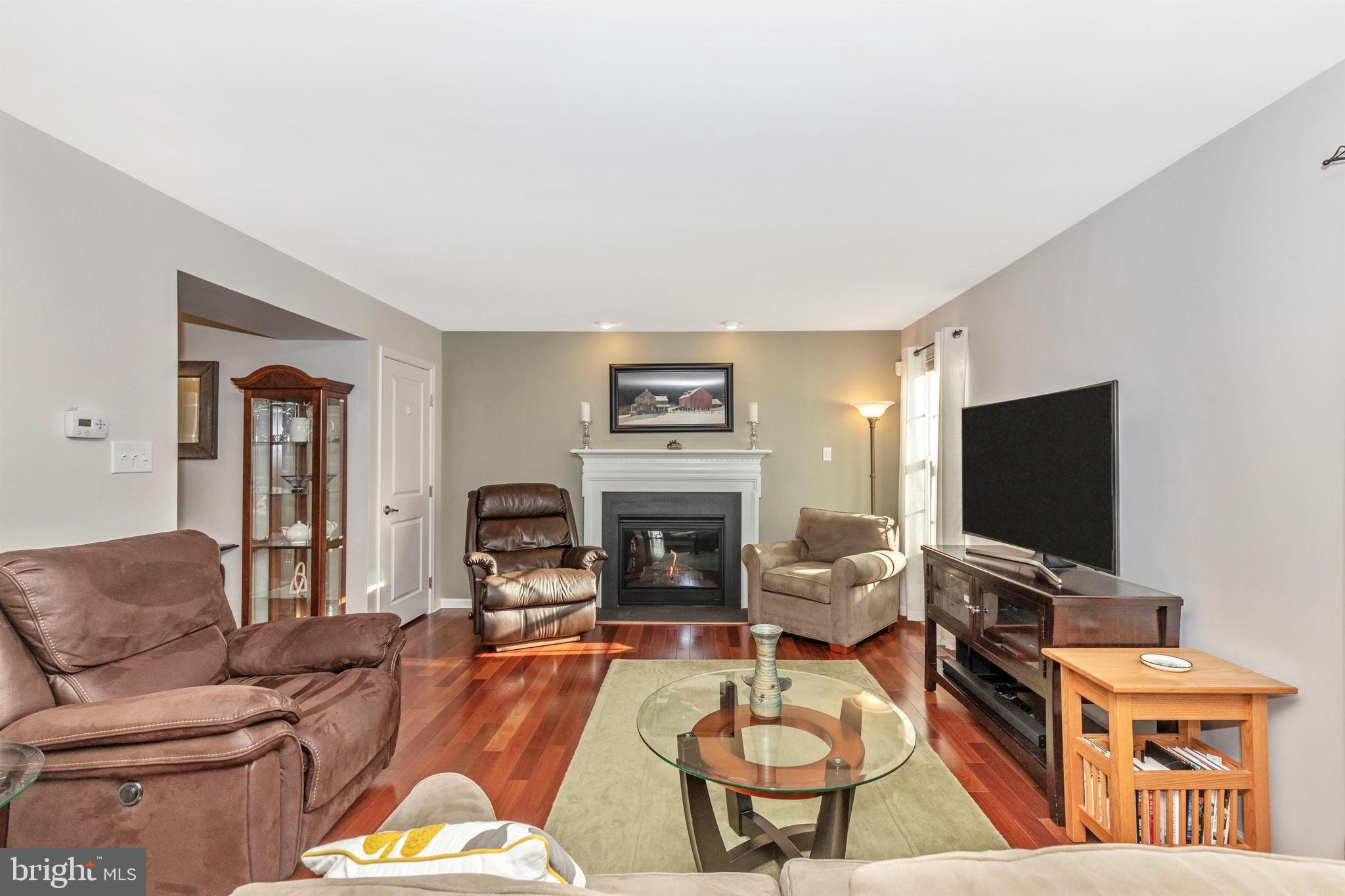 MONTGOMERY VIEW - Residential