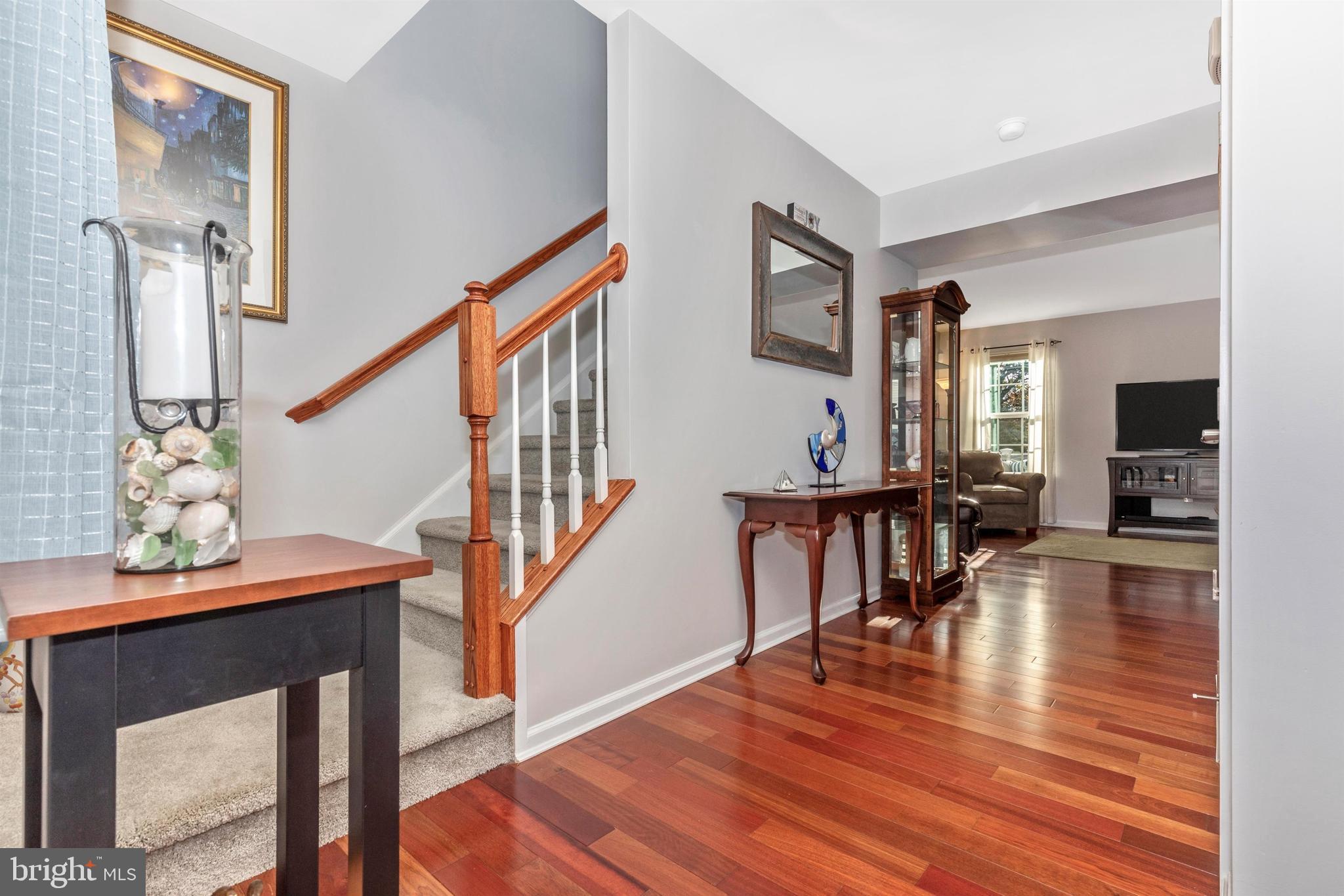 MONTGOMERY VIEW - Residential