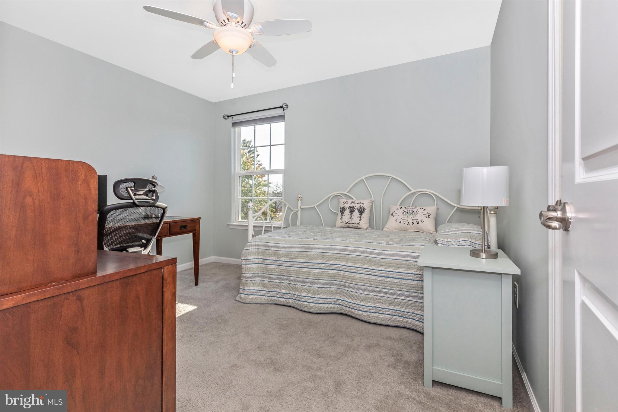 MONTGOMERY VIEW - Residential