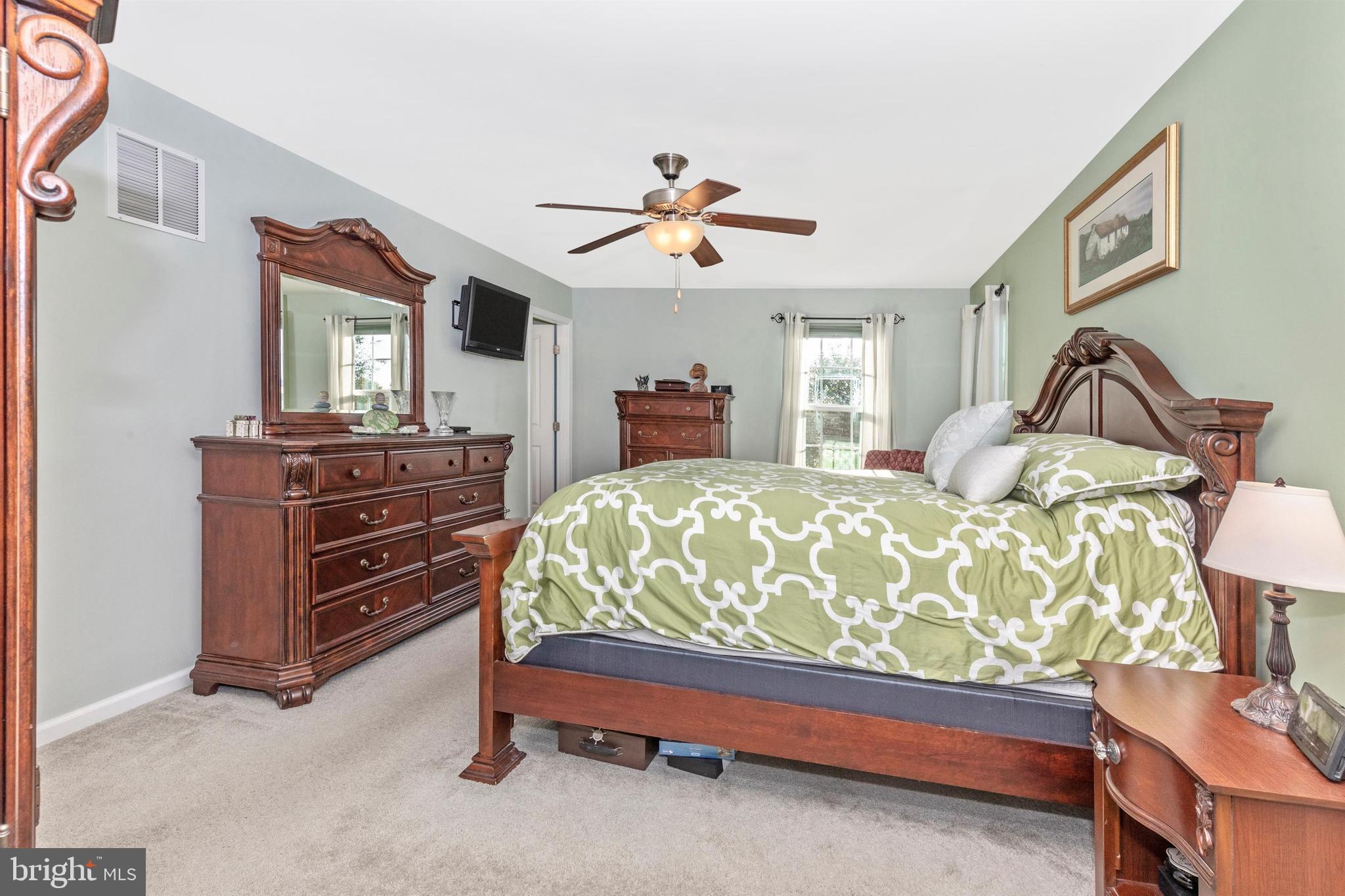 MONTGOMERY VIEW - Residential