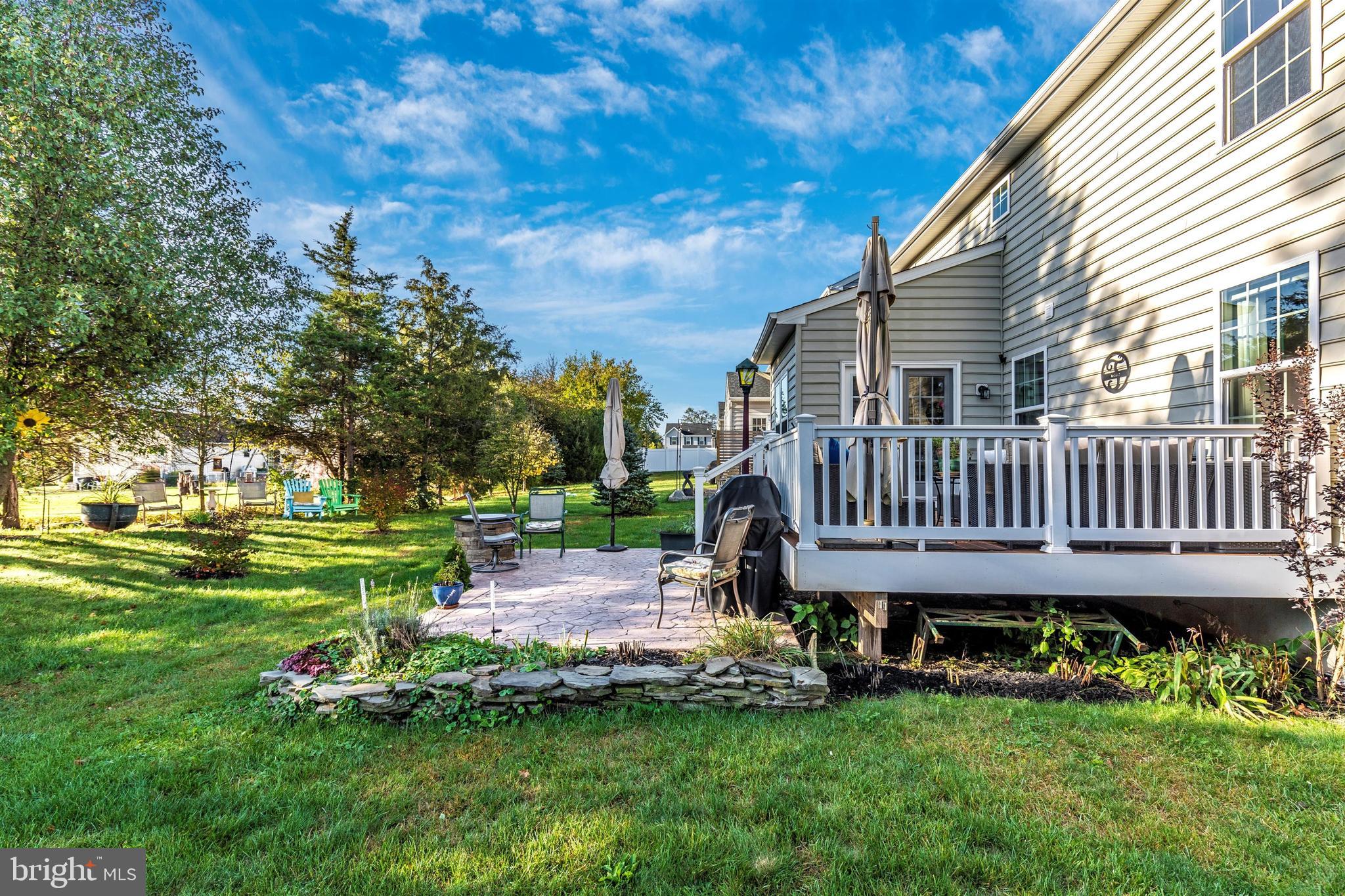 MONTGOMERY VIEW - Residential