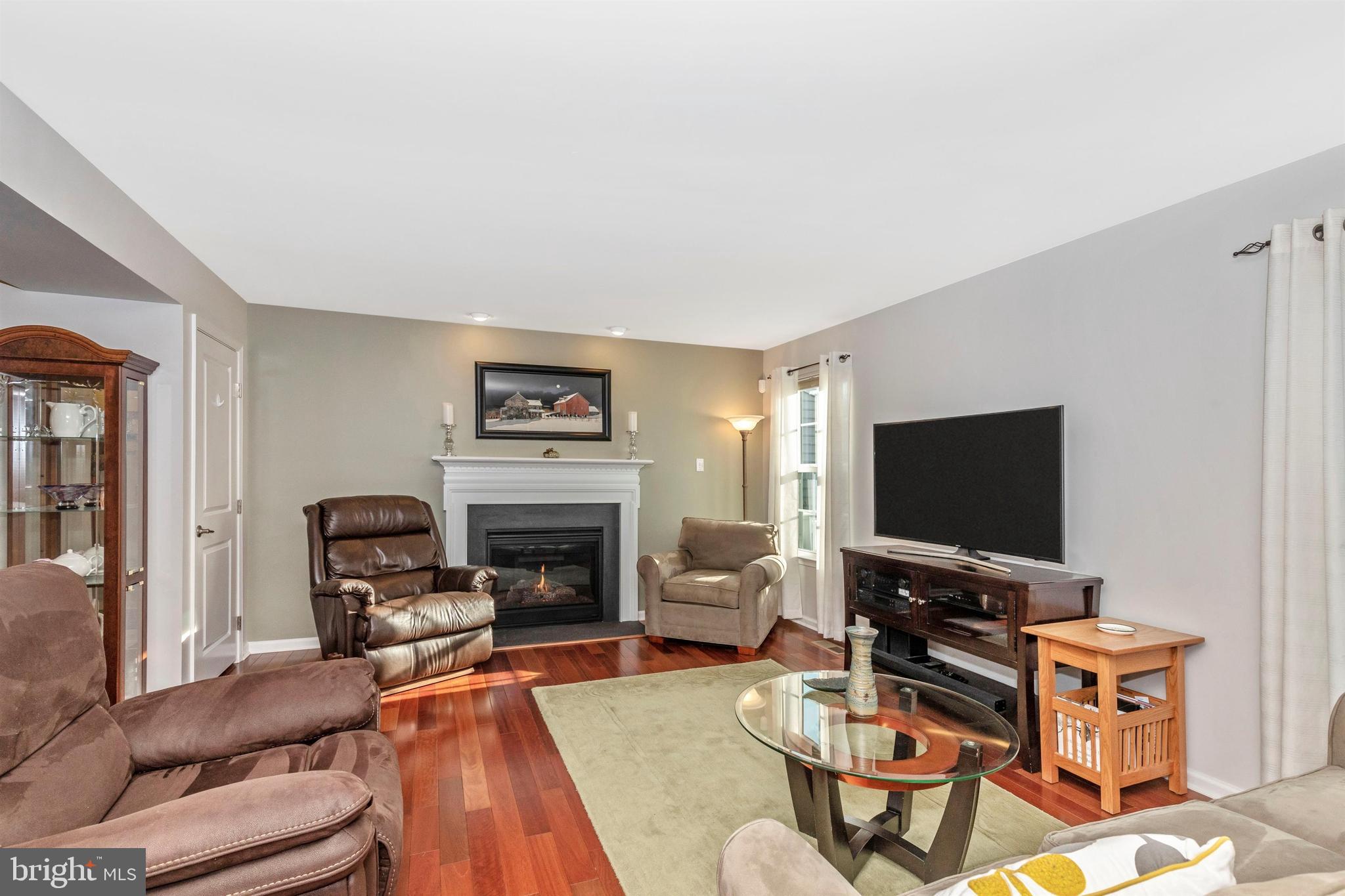 MONTGOMERY VIEW - Residential