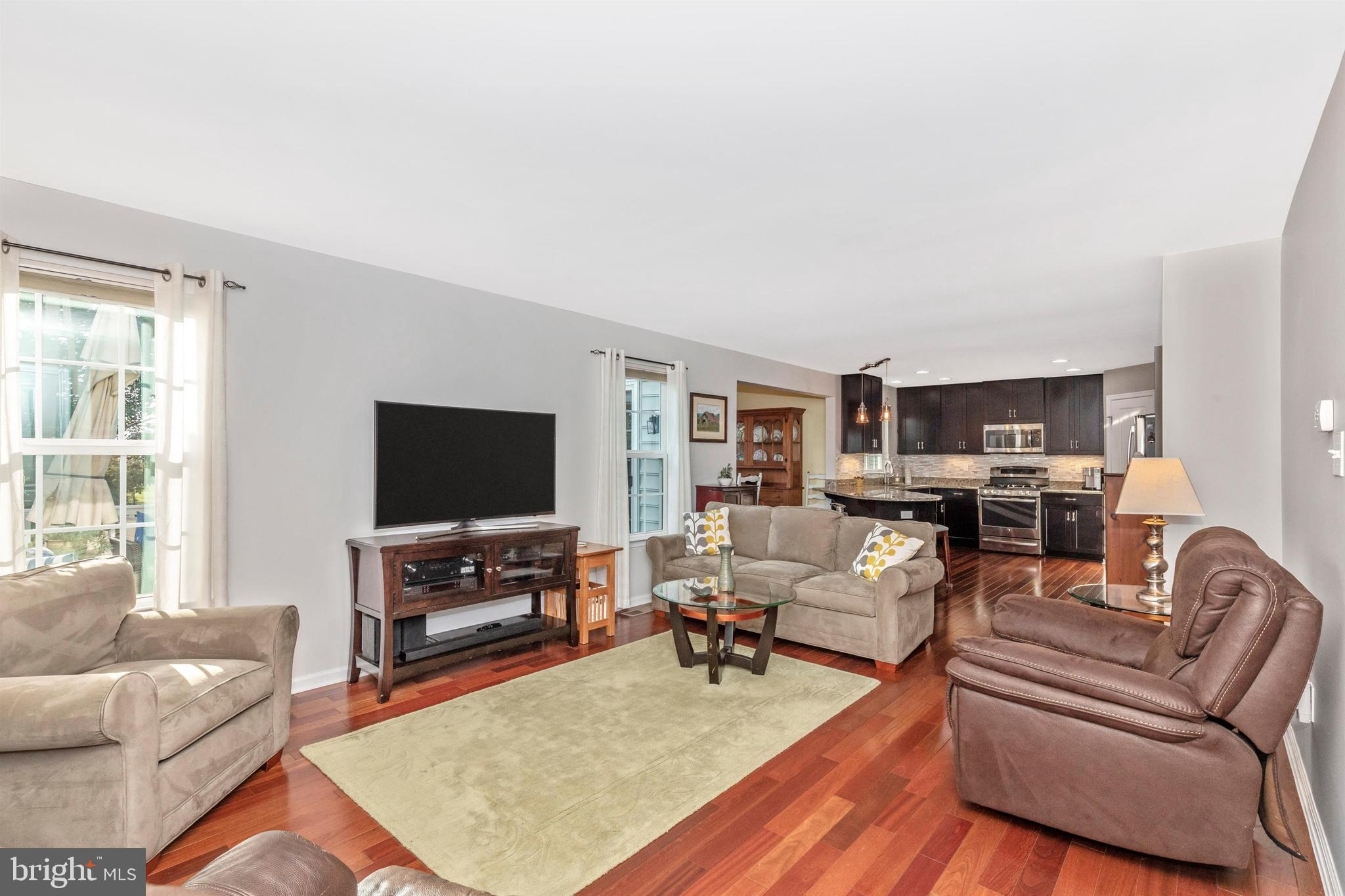 MONTGOMERY VIEW - Residential