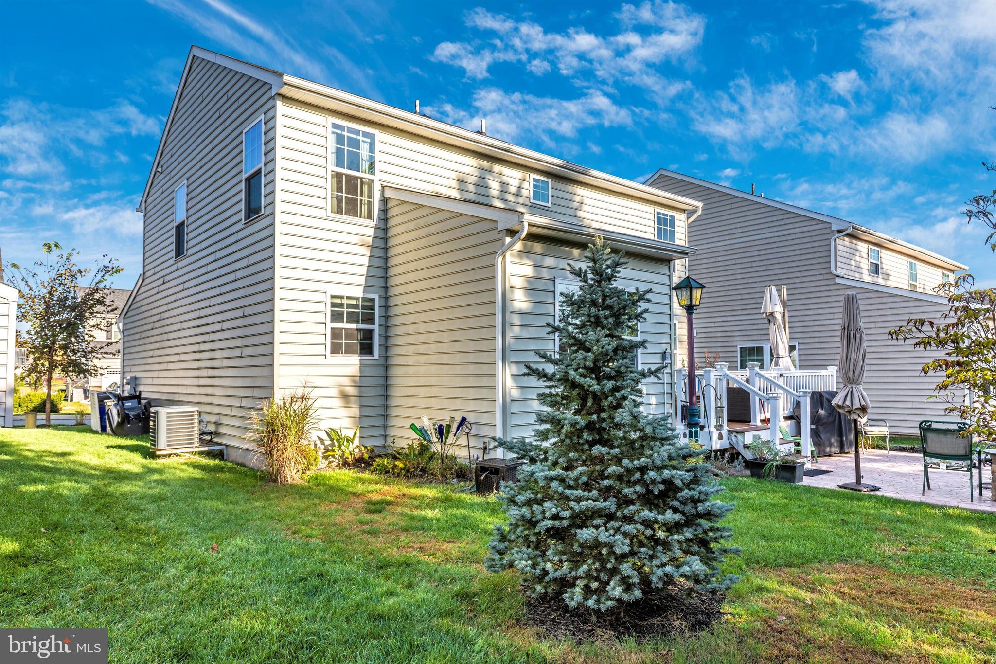 MONTGOMERY VIEW - Residential